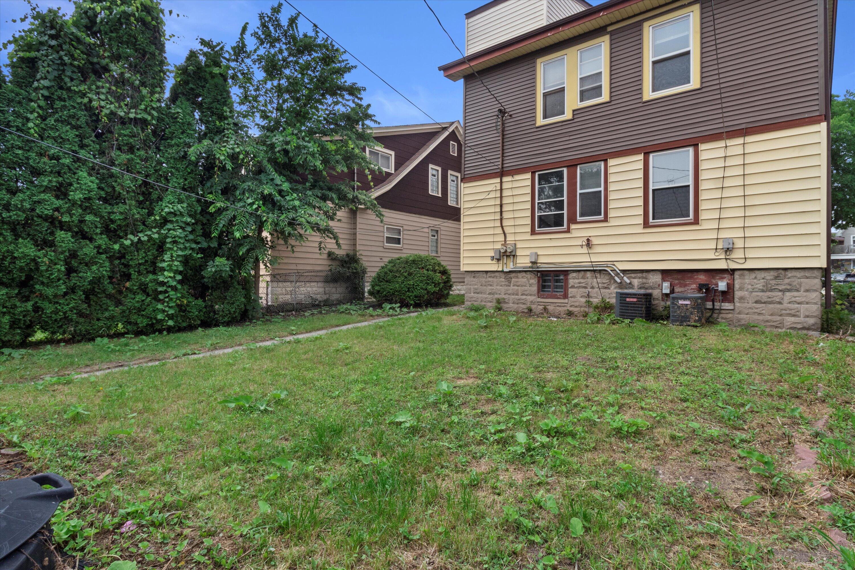 1816 S 57th St Unit: 1818