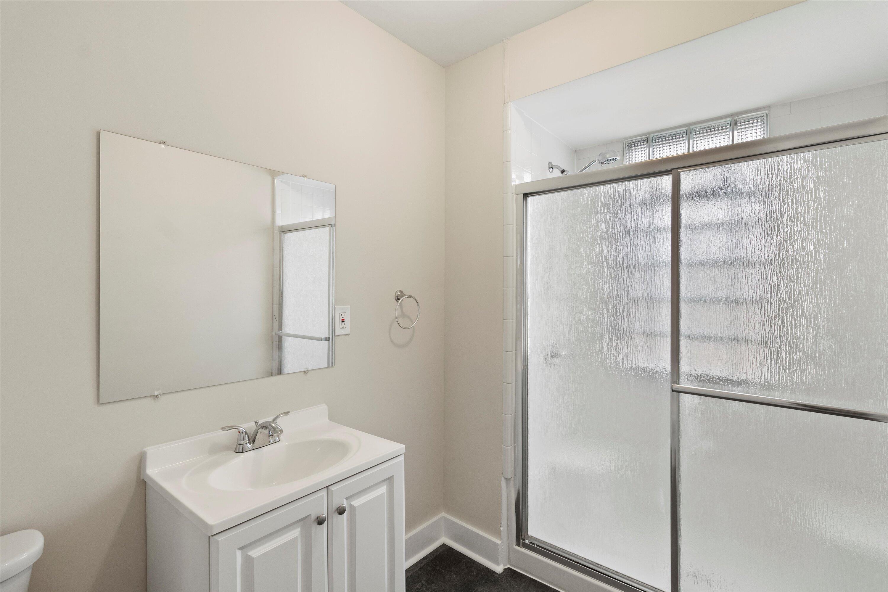 1816 S 57th St Unit: 1818