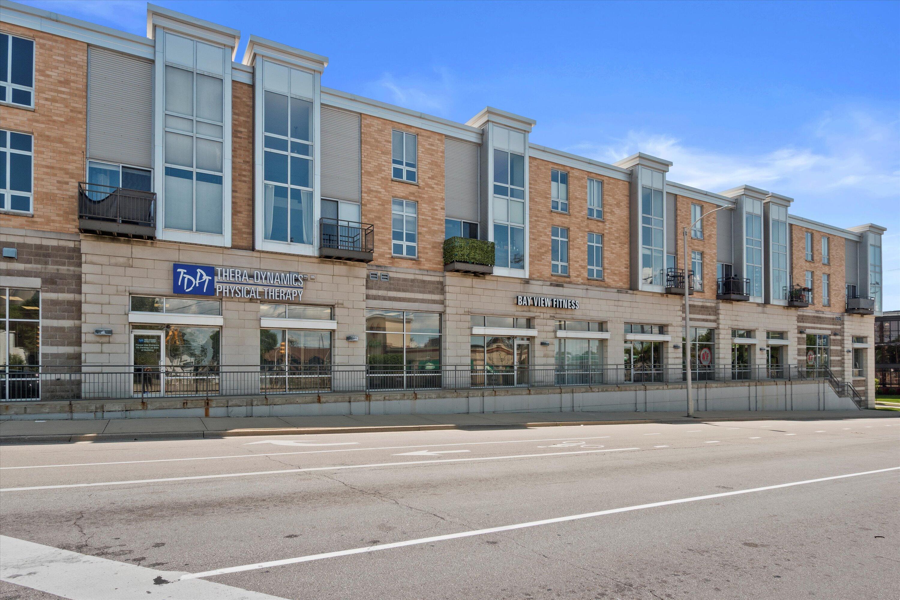 2121 S Kinnickinnic Ave Unit: 120