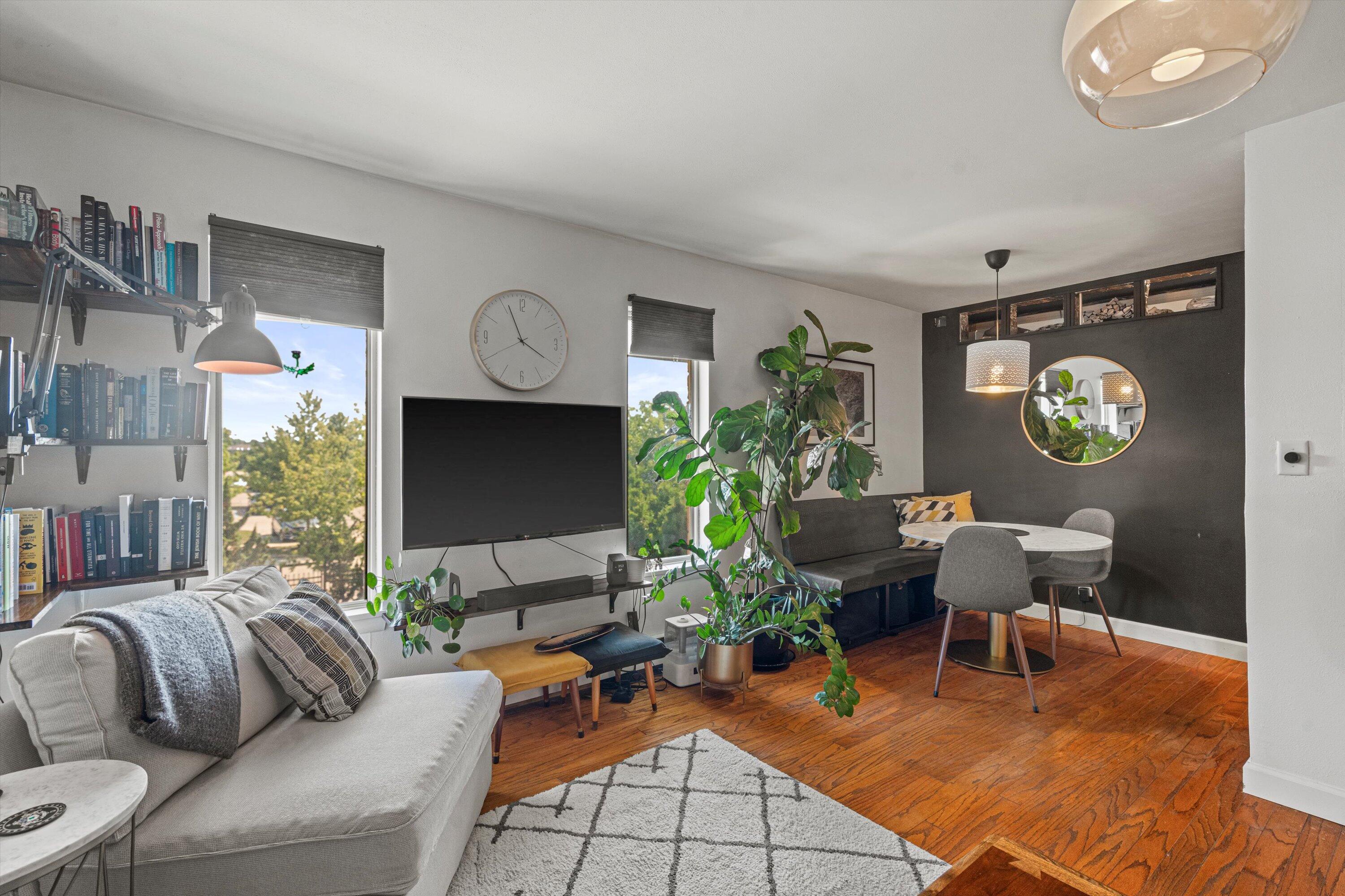 4000 W Rivers Edge Cir Unit: 11