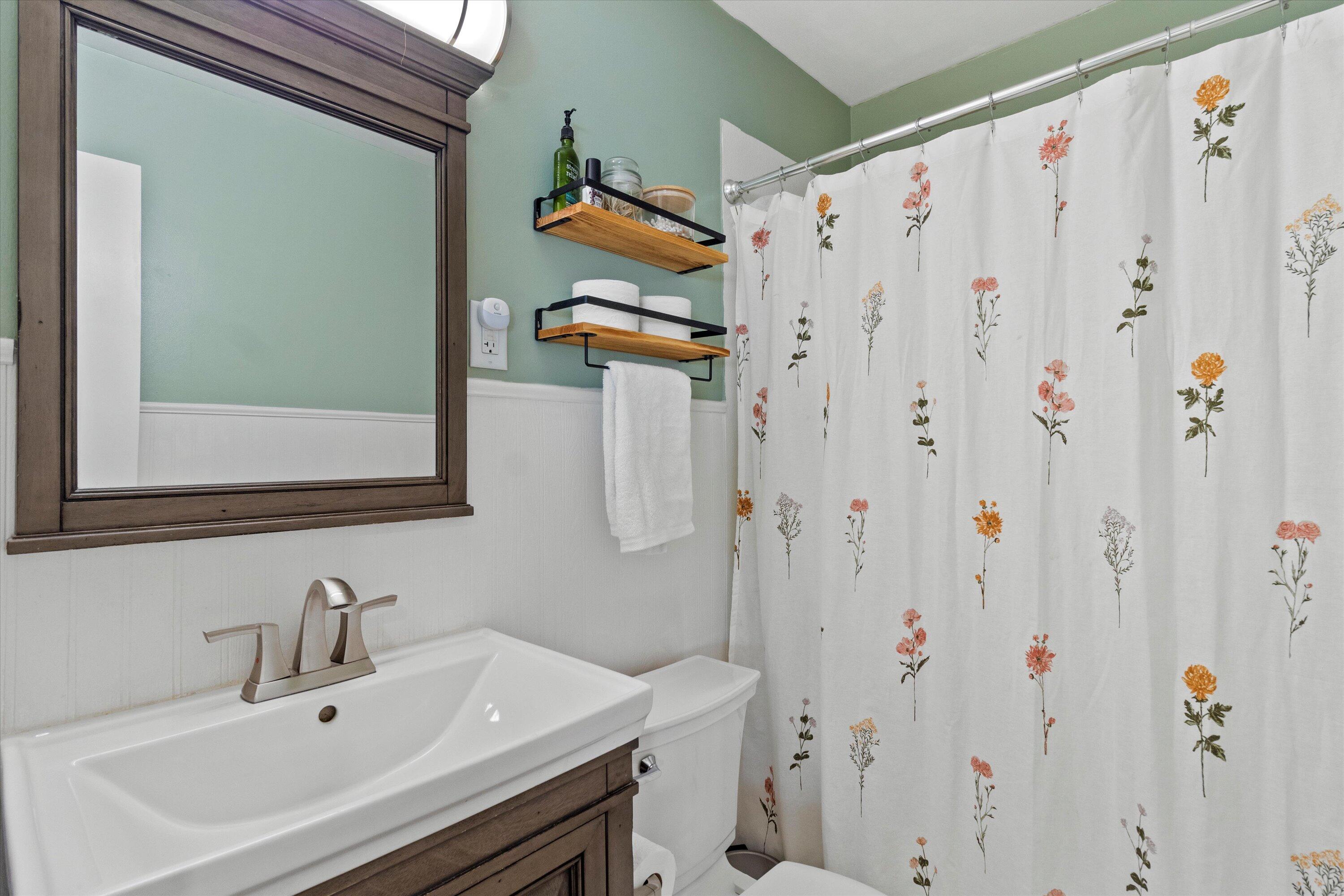 S82W13212 Acker Dr