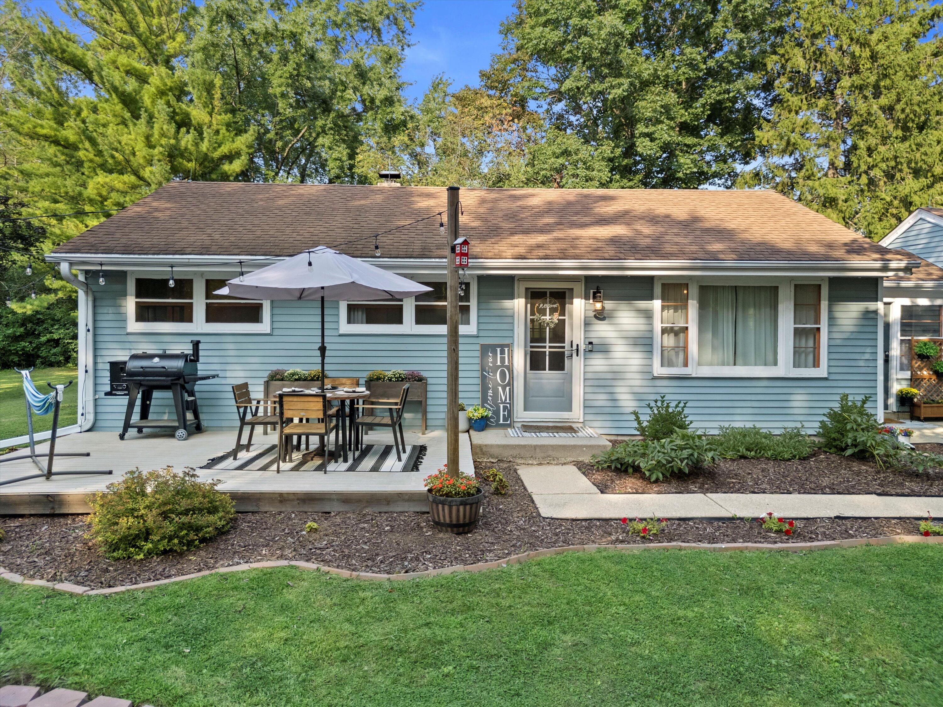 S82W13212 Acker Dr