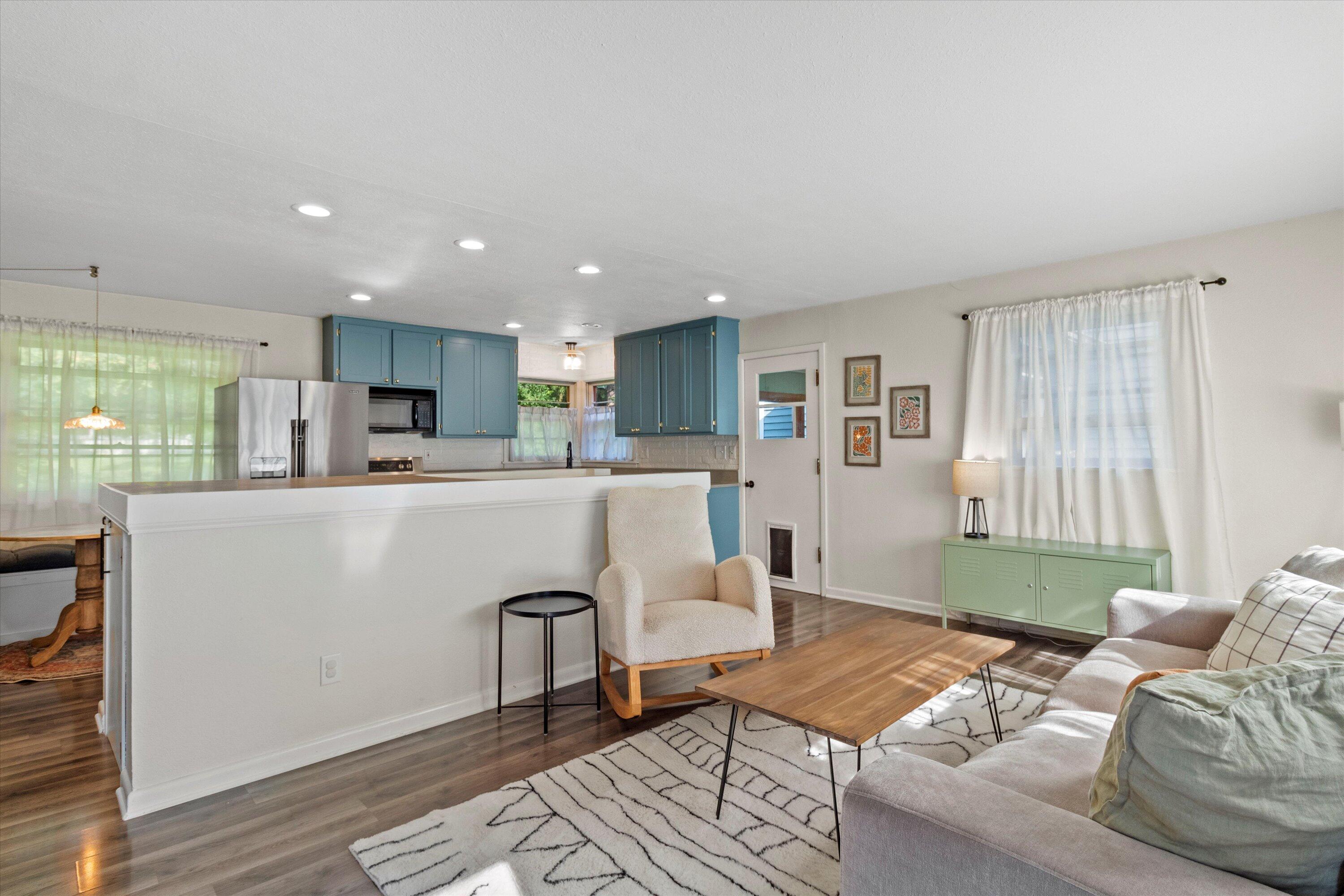 S82W13212 Acker Dr