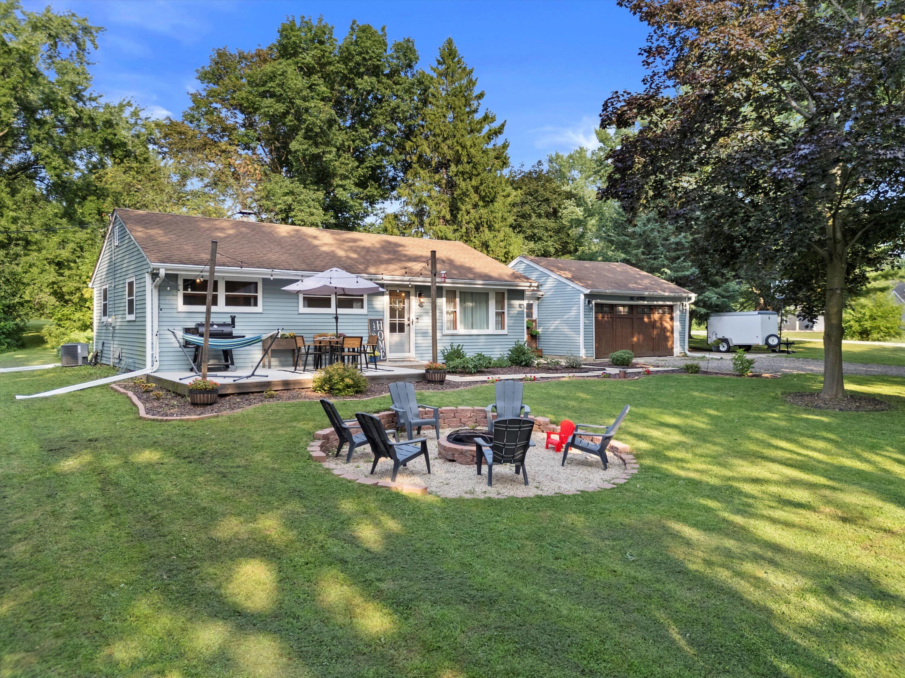 S82W13212 Acker Dr