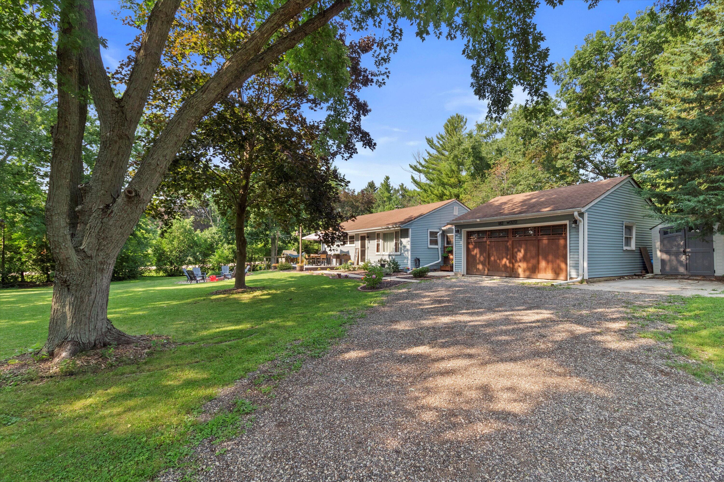S82W13212 Acker Dr
