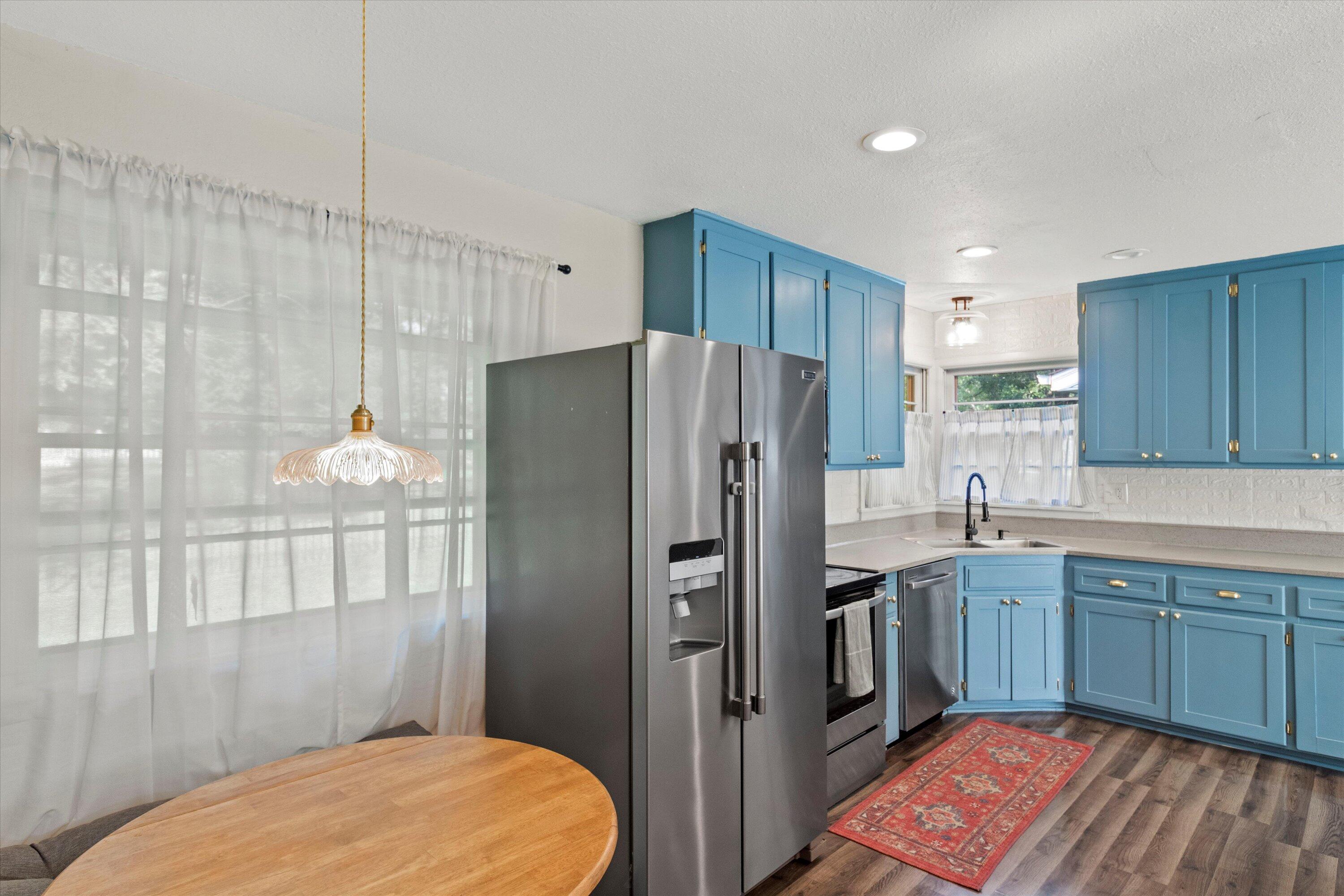 S82W13212 Acker Dr
