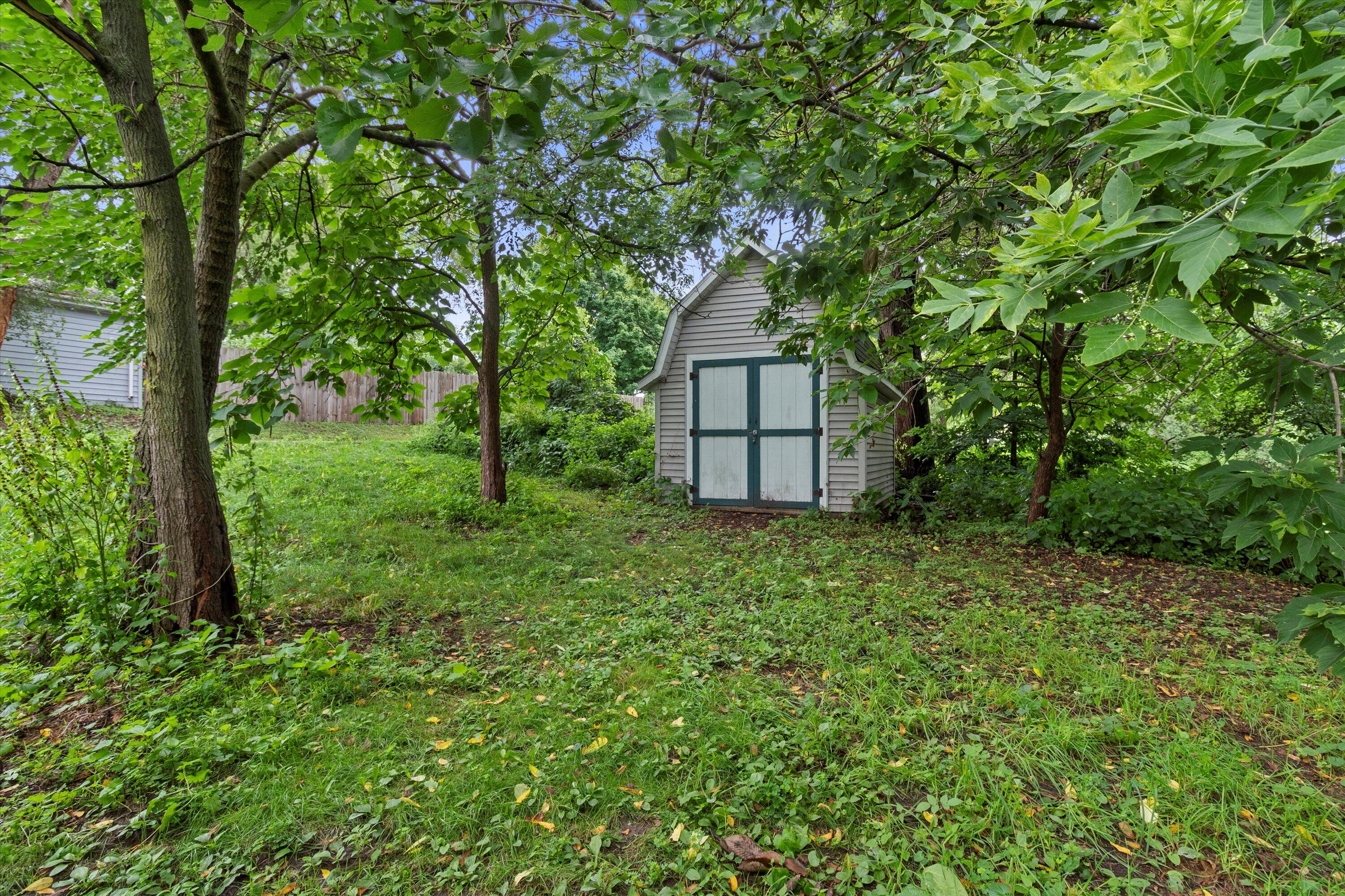 1028 Oakland Ave