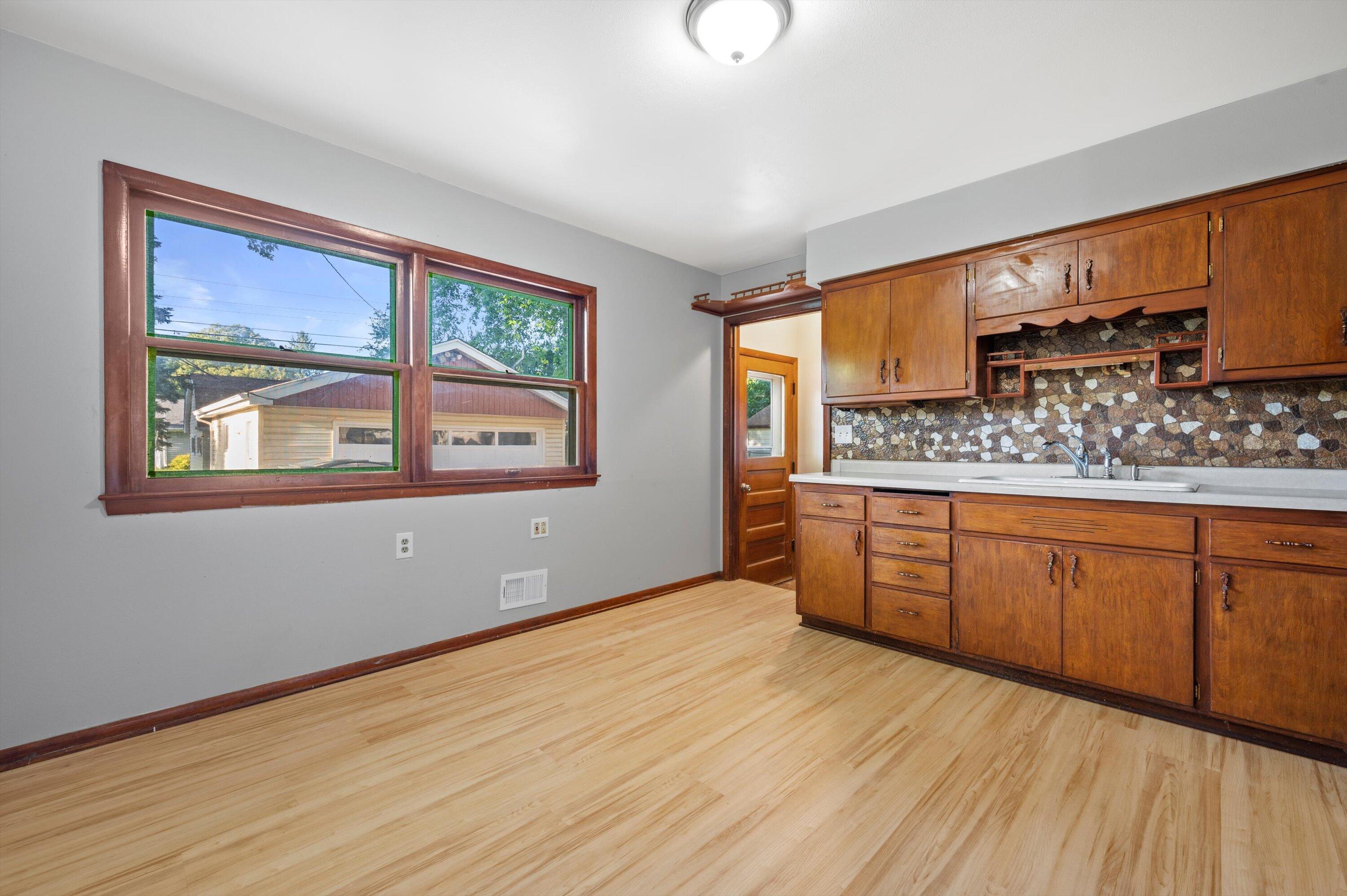 502 Gascoigne Dr