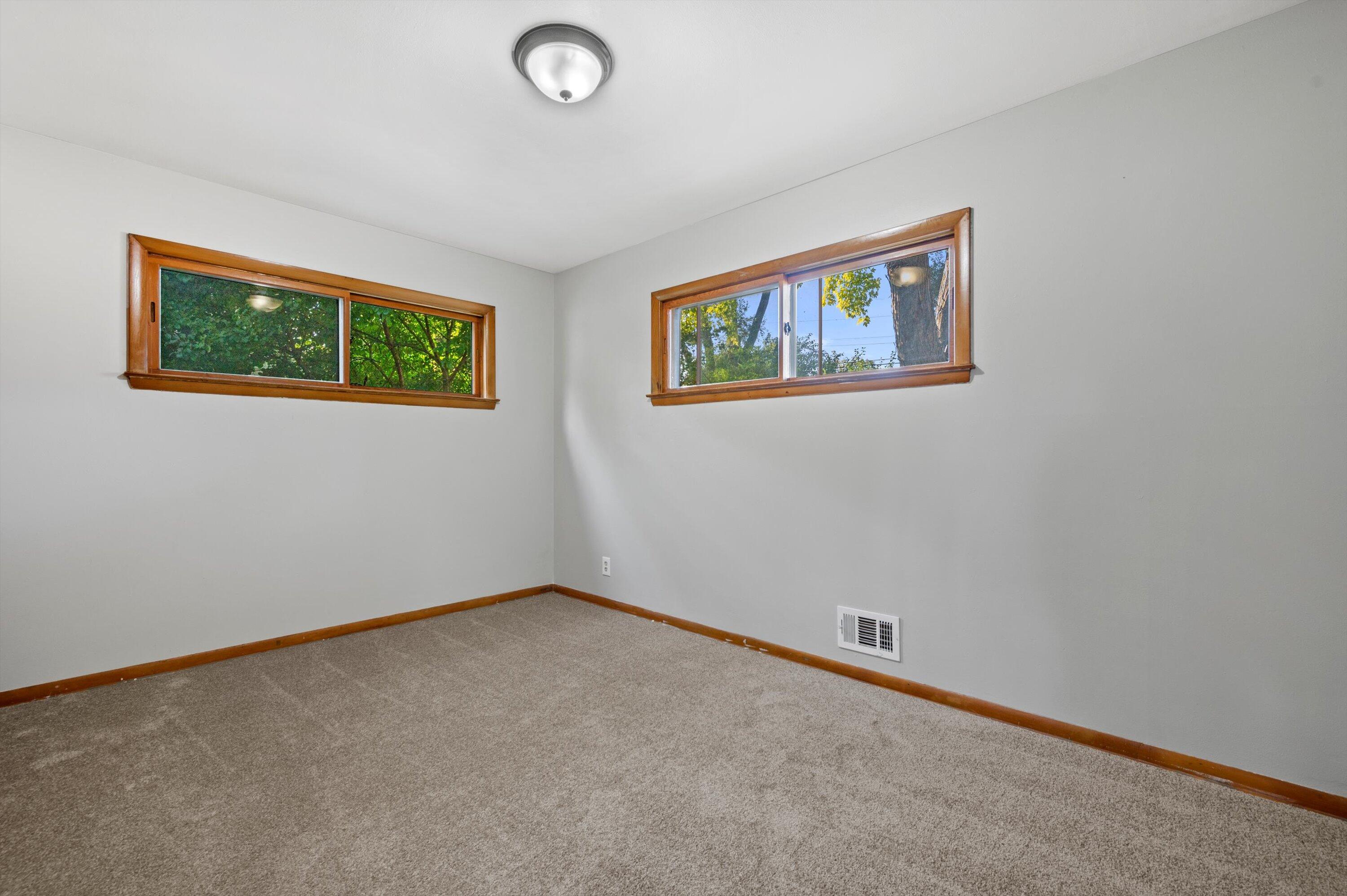 502 Gascoigne Dr