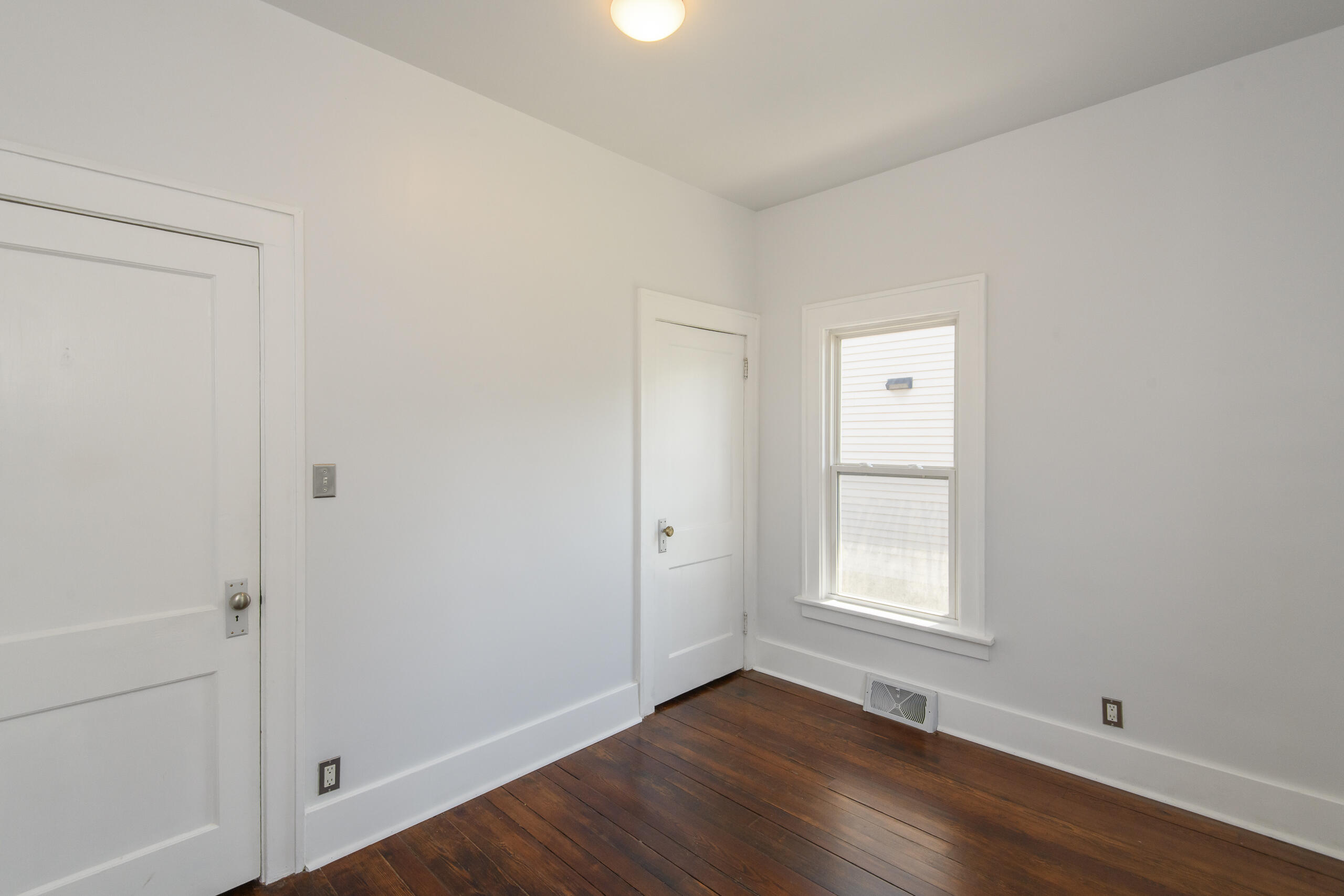 2108 Ashland Ave