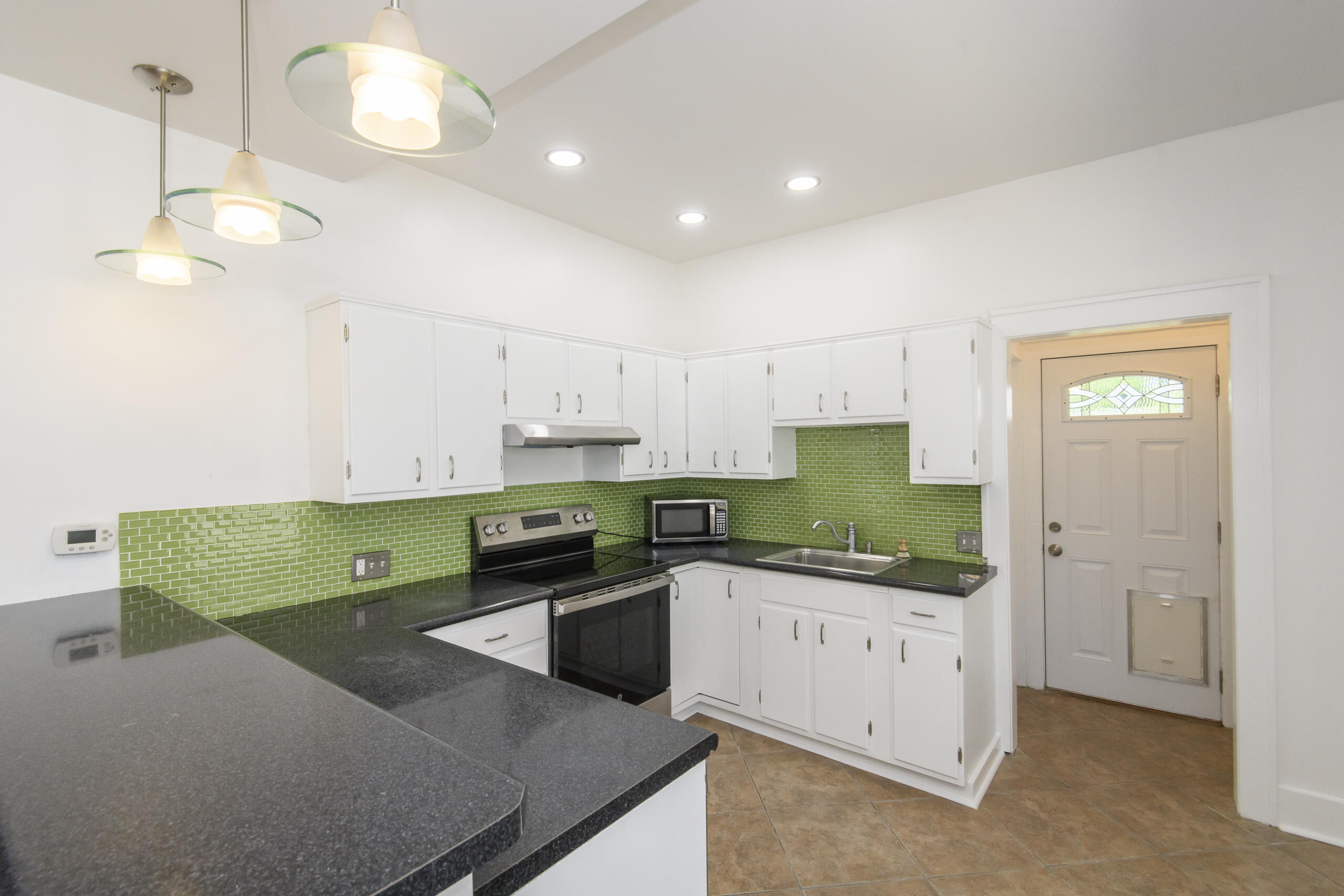 2108 Ashland Ave