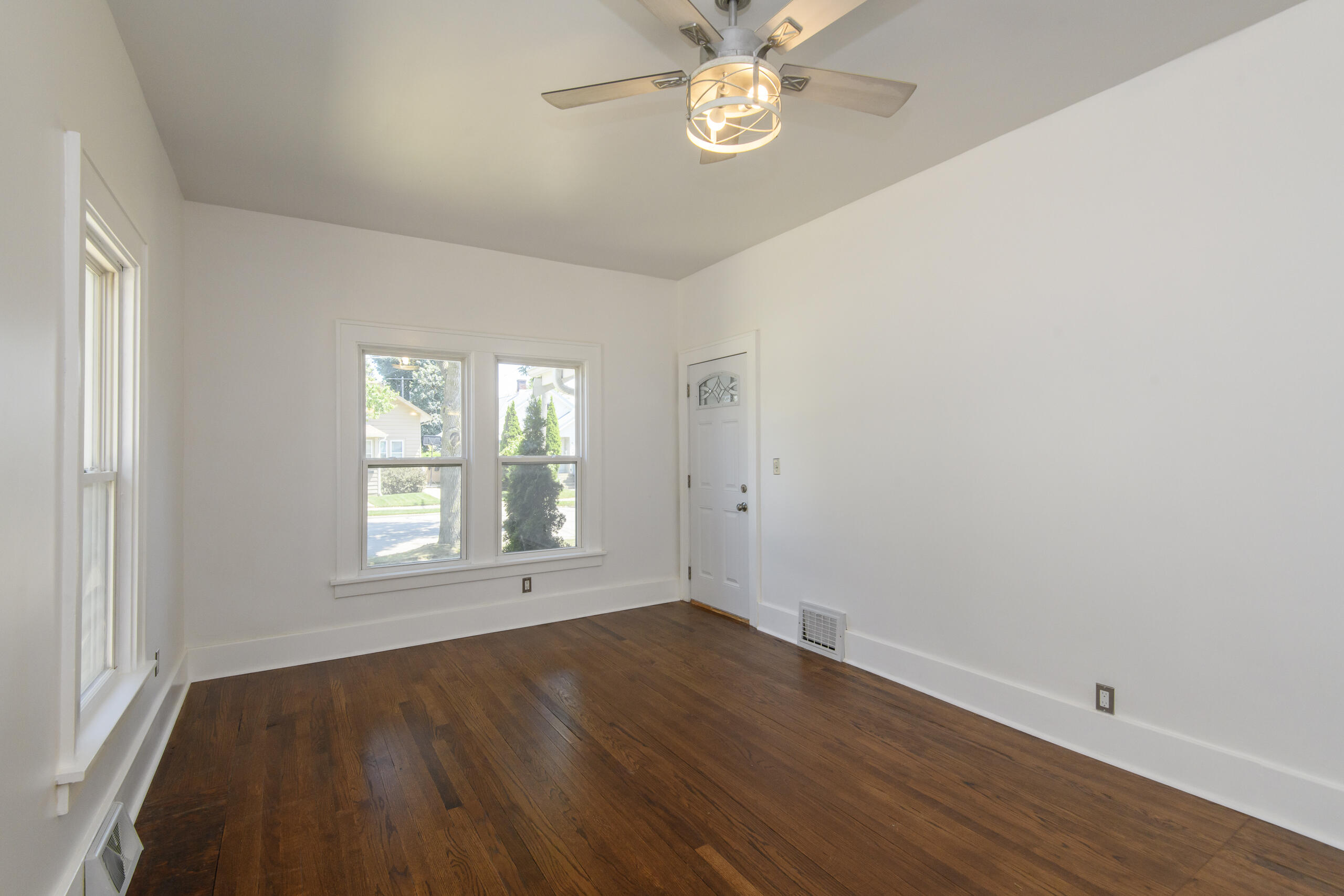 2108 Ashland Ave