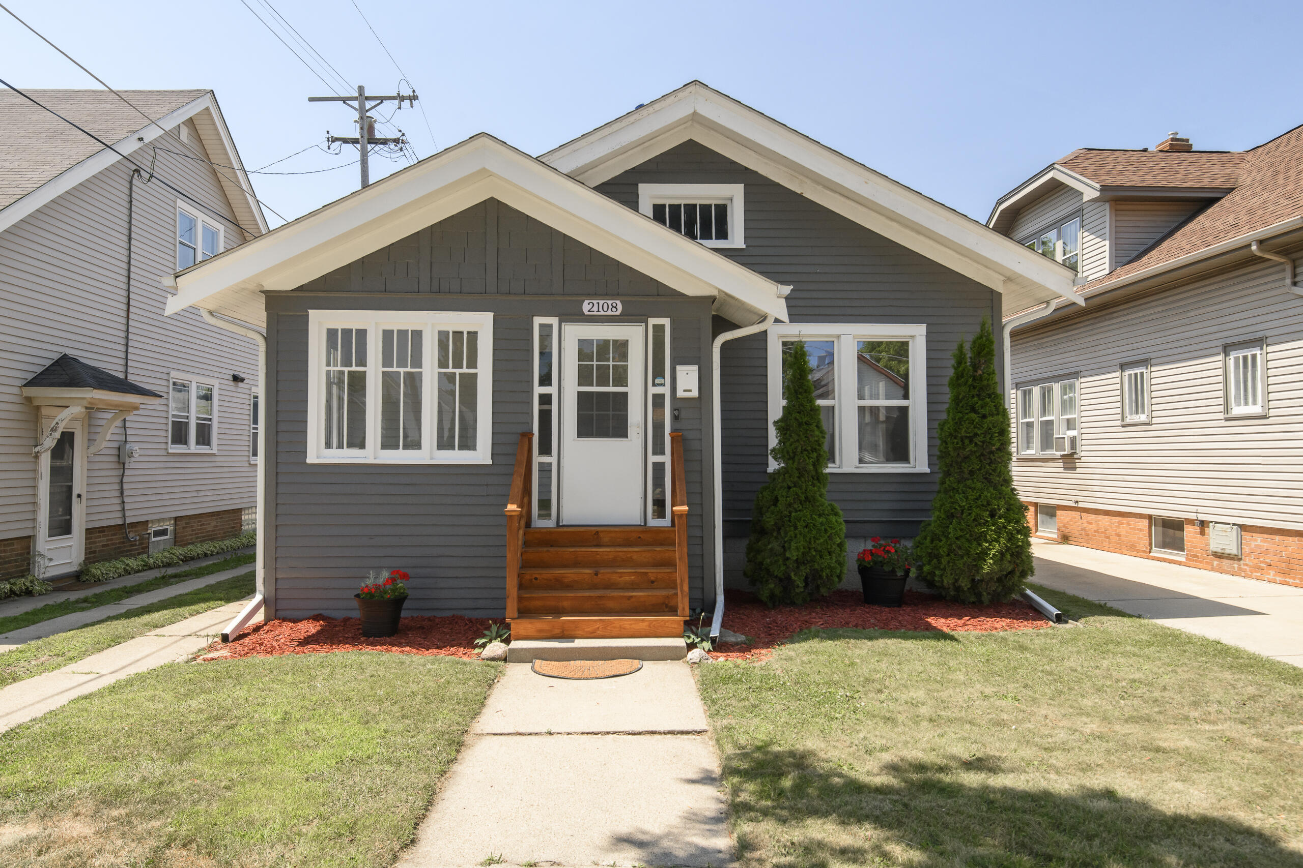 2108 Ashland Ave