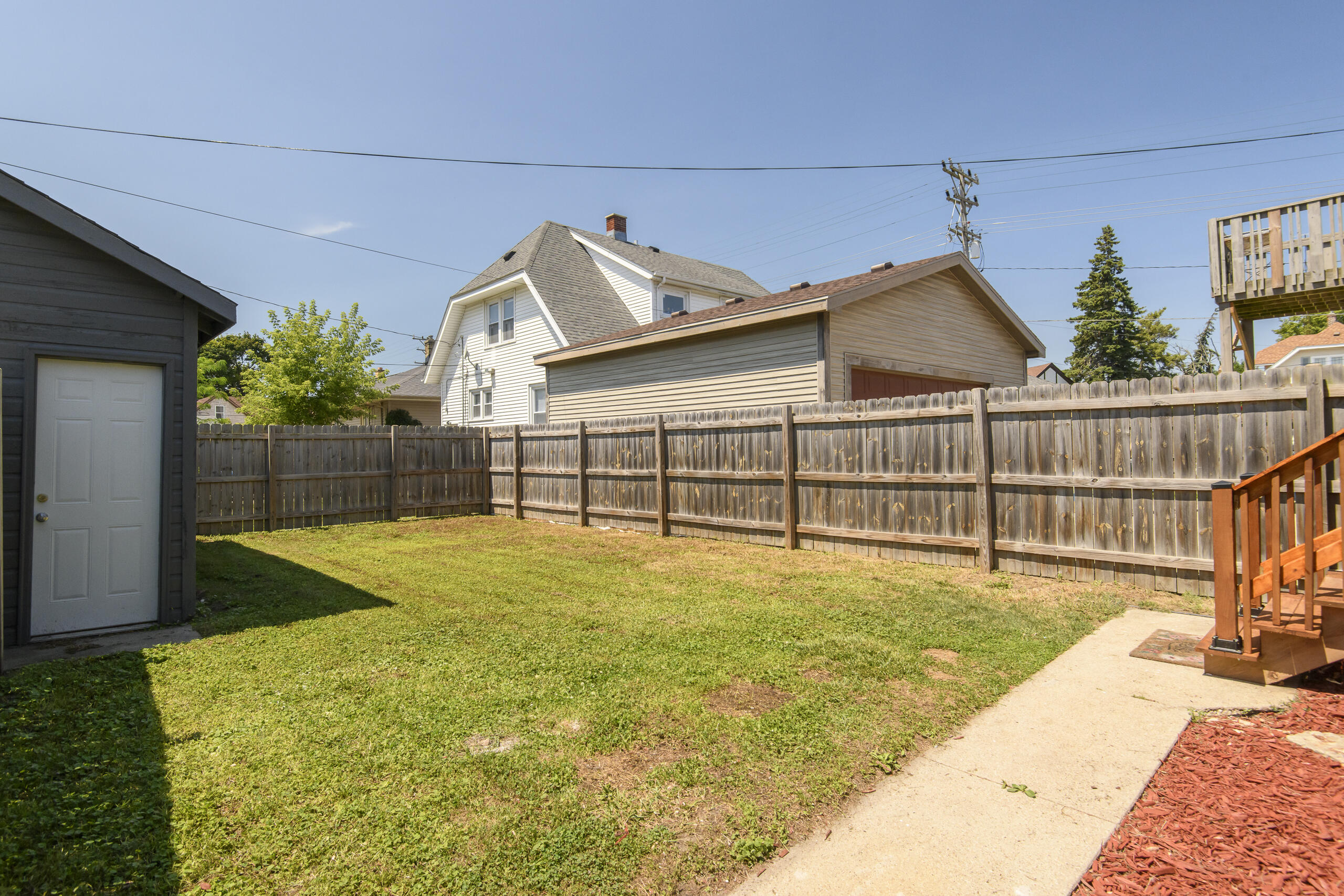 2108 Ashland Ave
