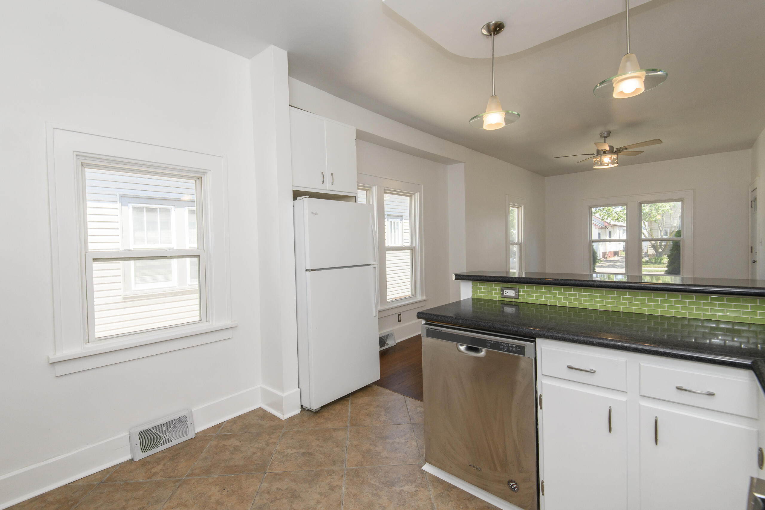2108 Ashland Ave