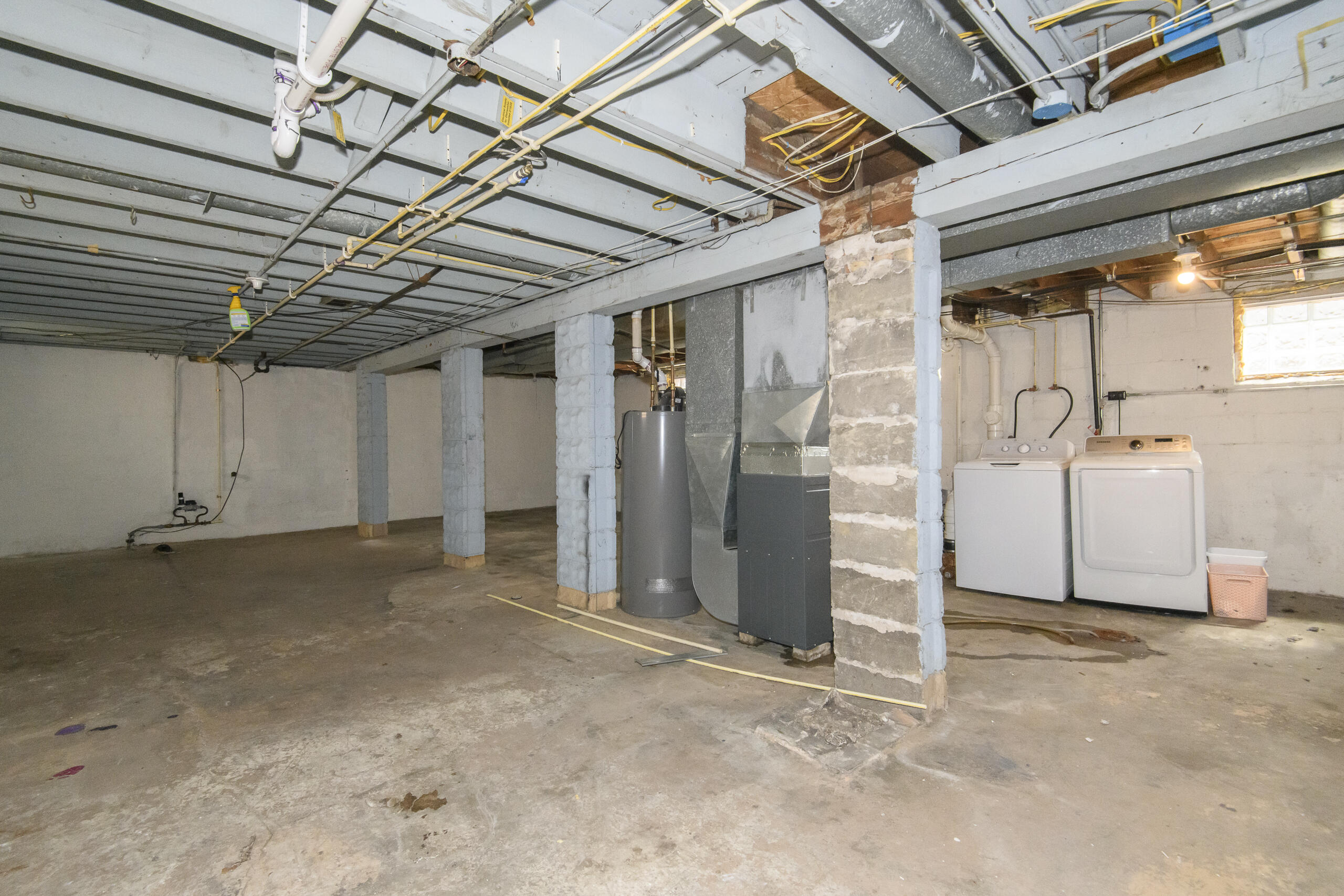 2108 Ashland Ave