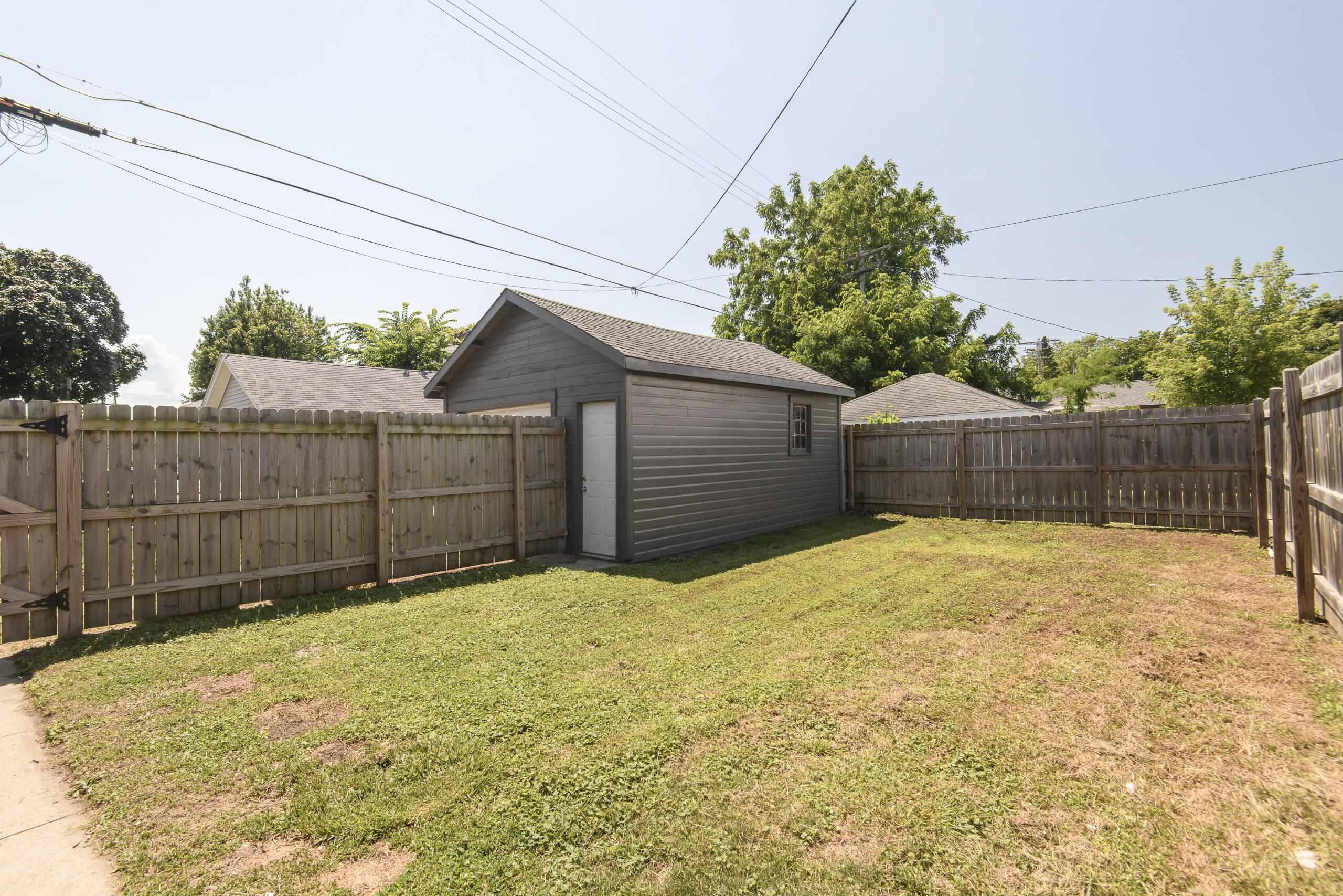 2108 Ashland Ave