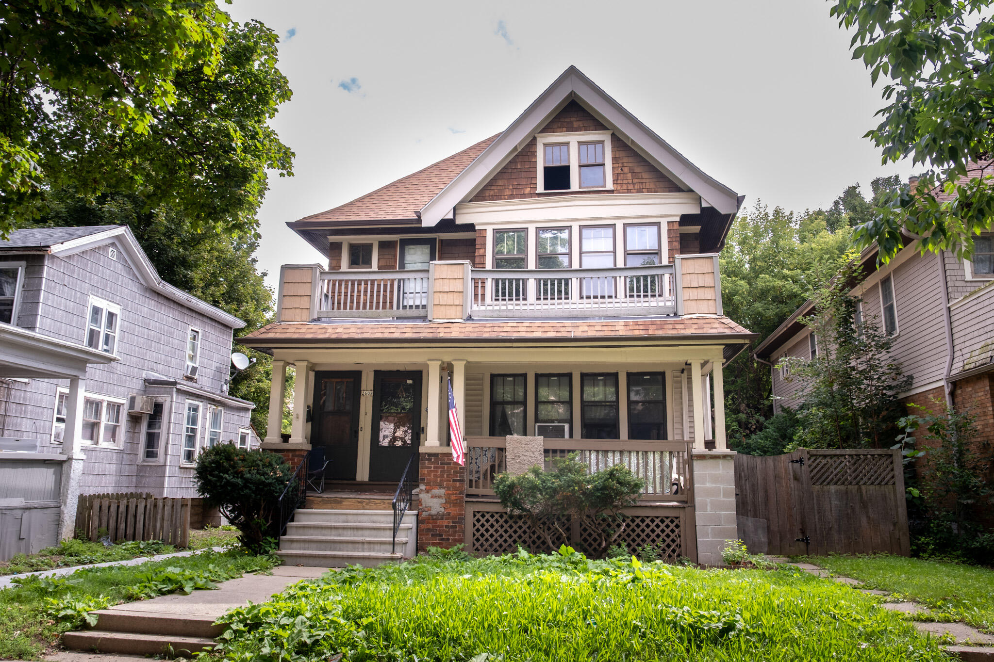 2606 N 49th St