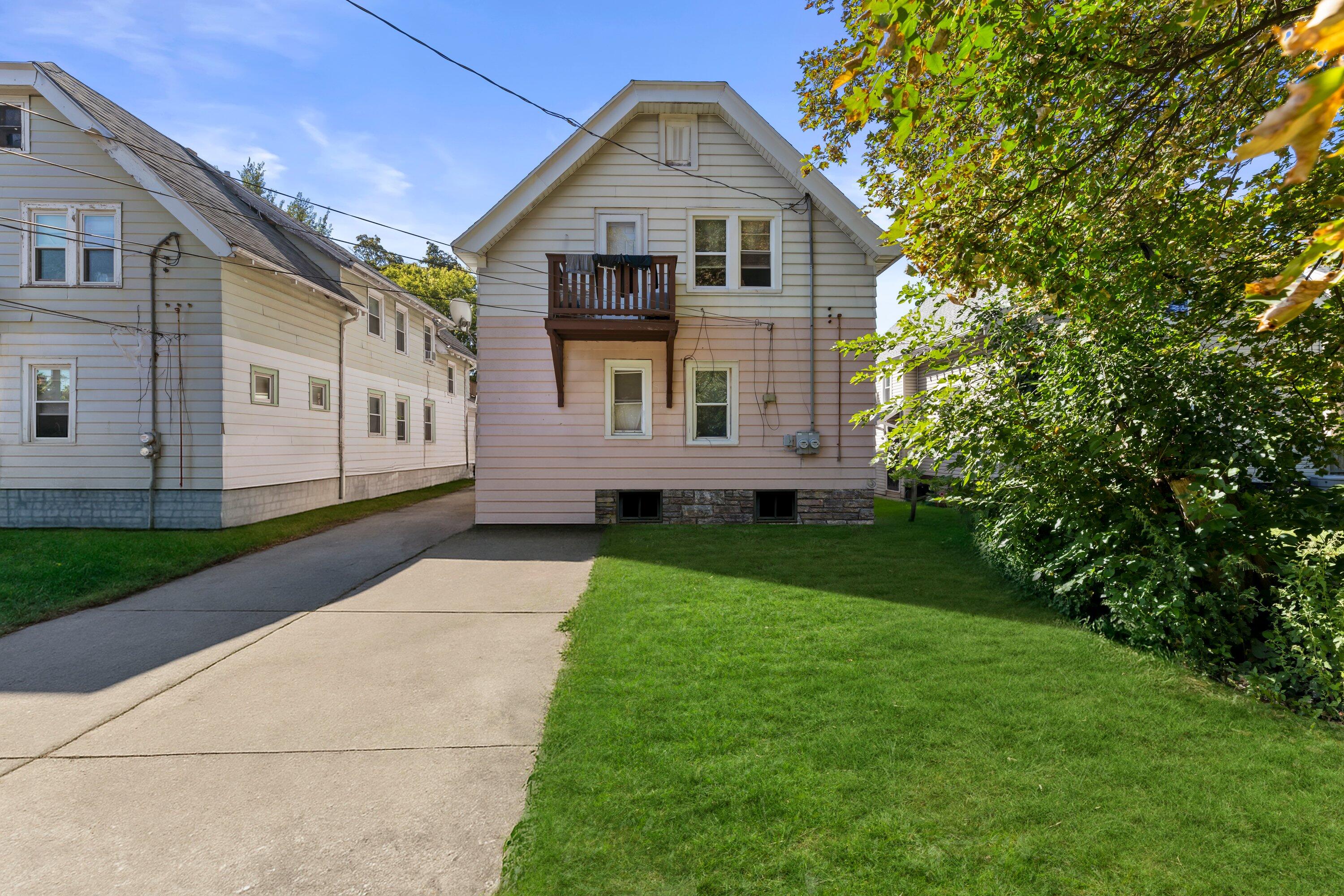 3600 N Vel R Phillips Ave Unit: 3602