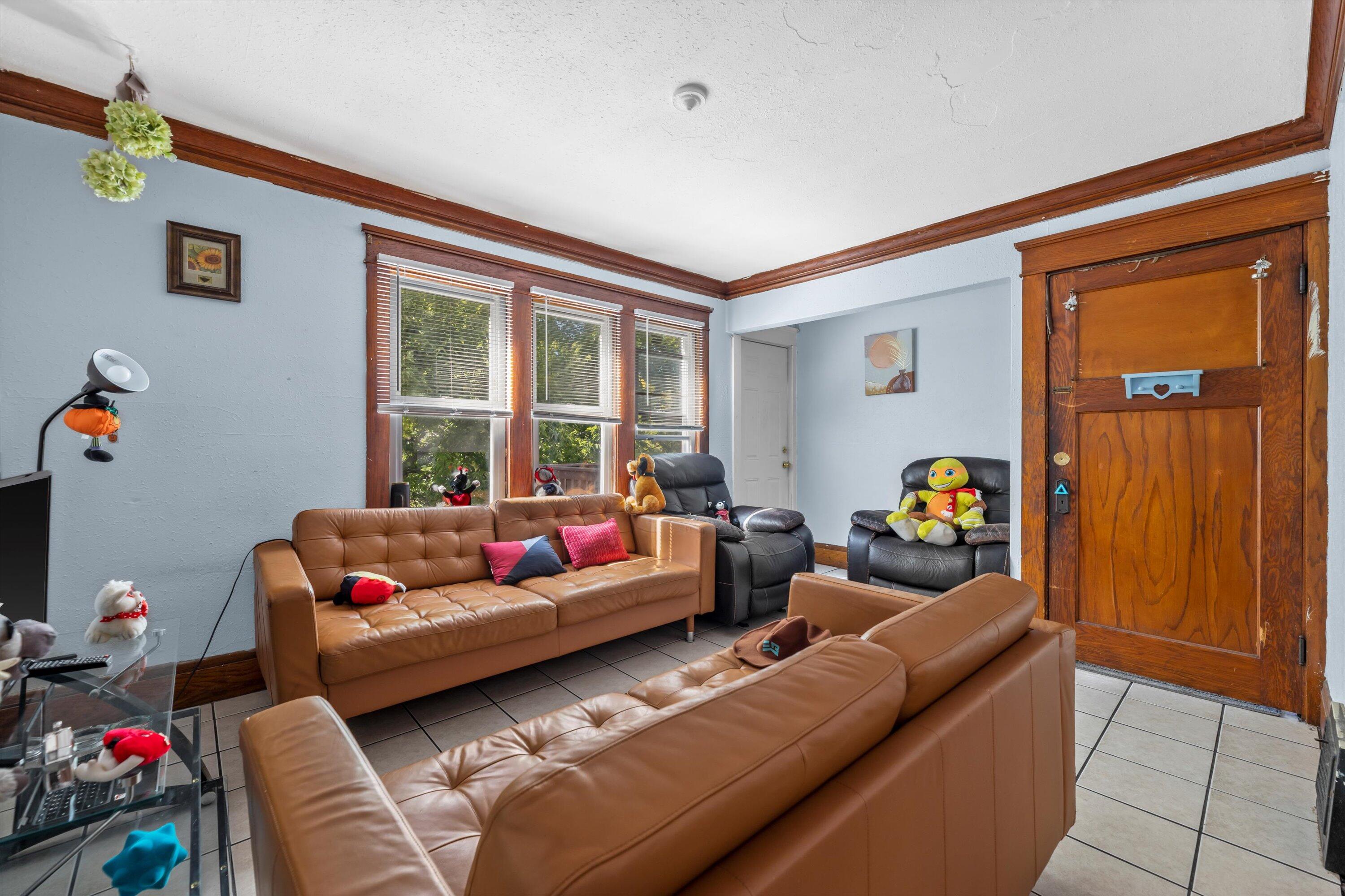 3600 N Vel R Phillips Ave Unit: 3602