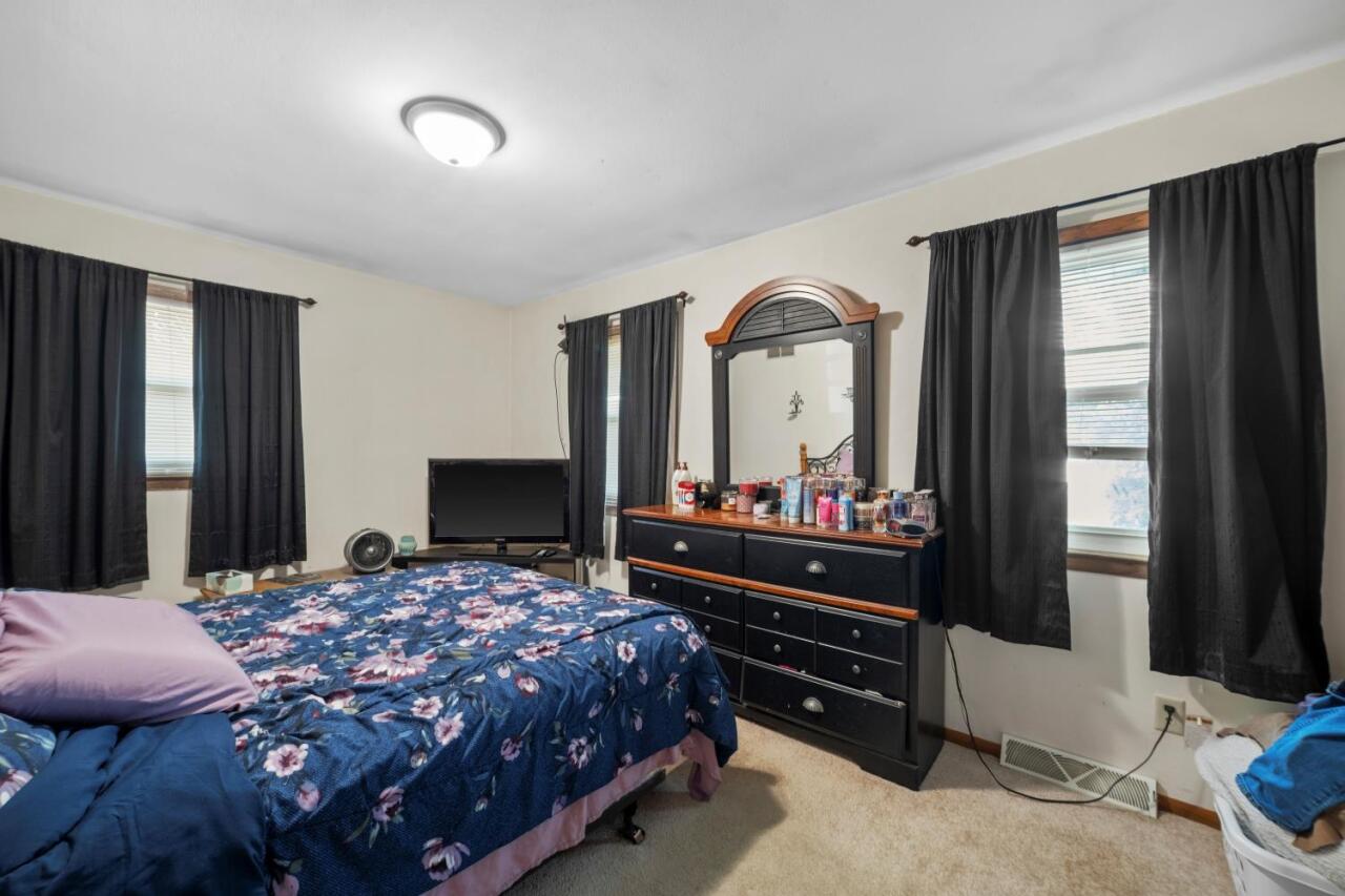 10939 W Langlade St Unit: 10941