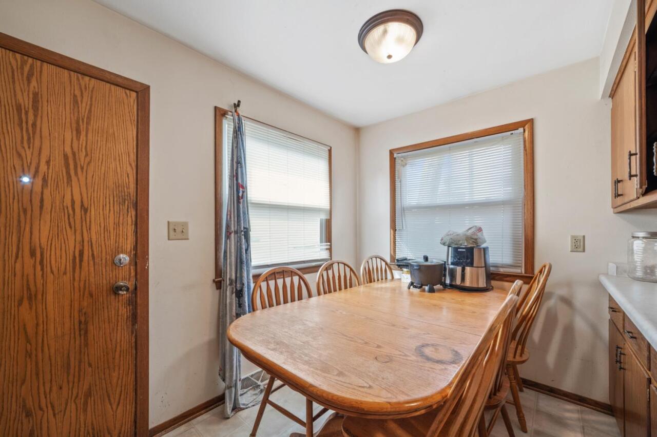 10939 W Langlade St Unit: 10941