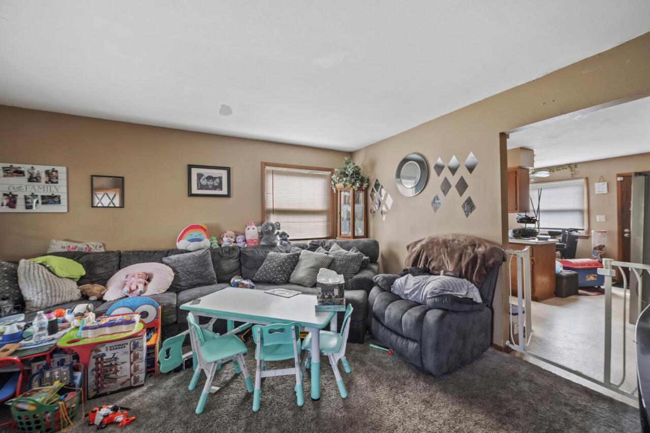 10939 W Langlade St Unit: 10941