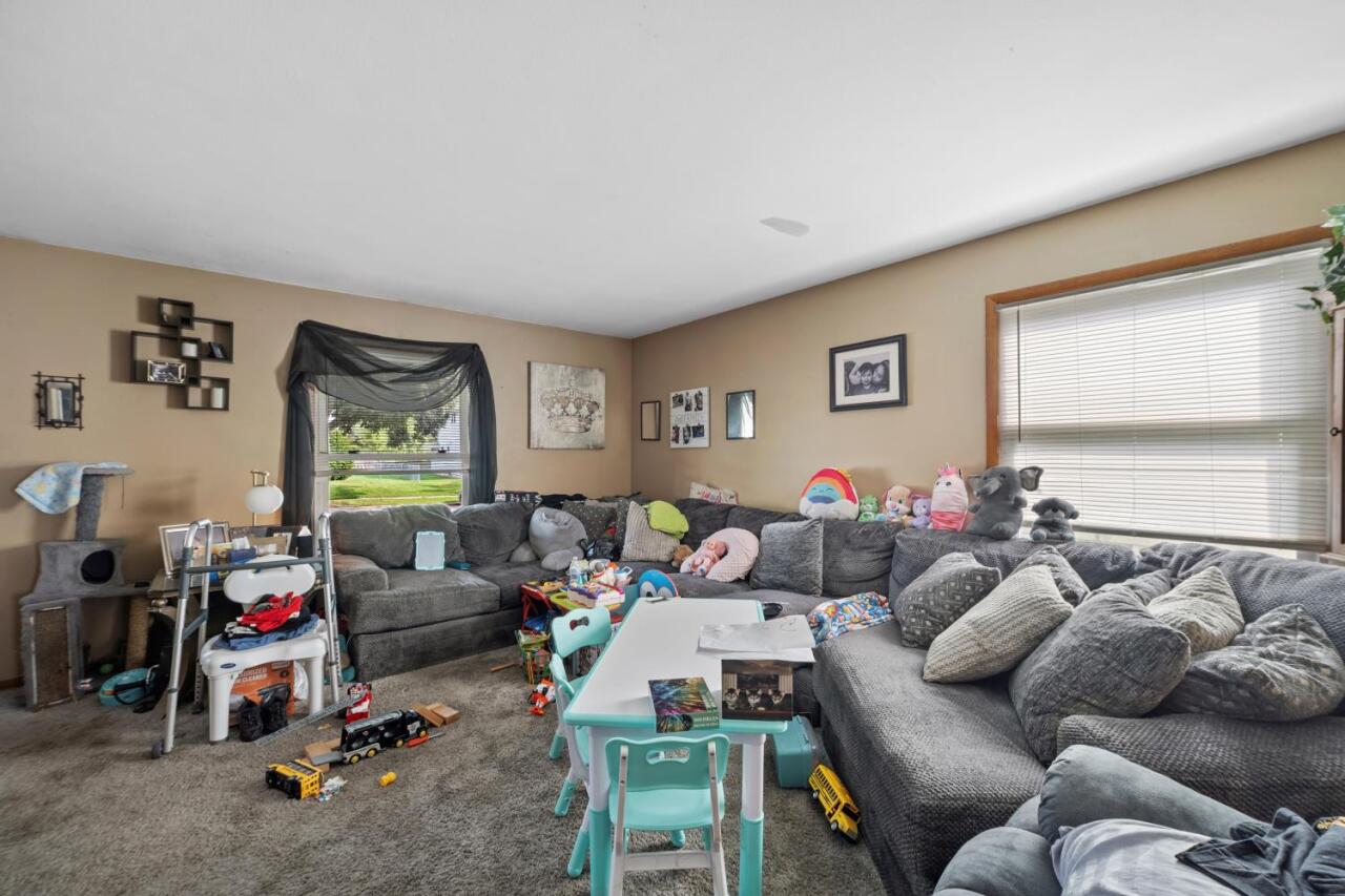 10939 W Langlade St Unit: 10941