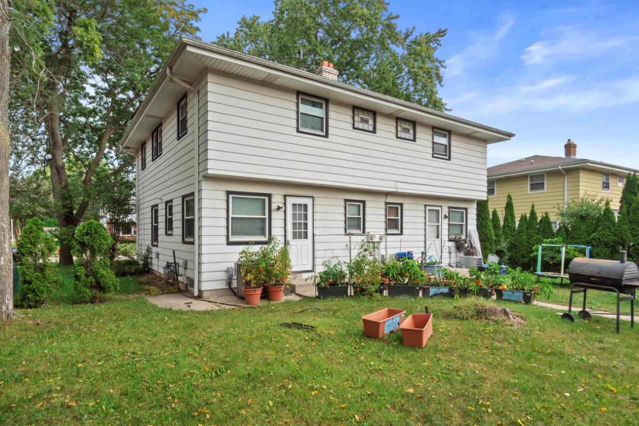 10939 W Langlade St Unit: 10941