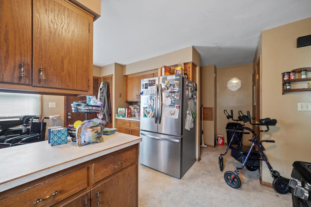 10939 W Langlade St Unit: 10941