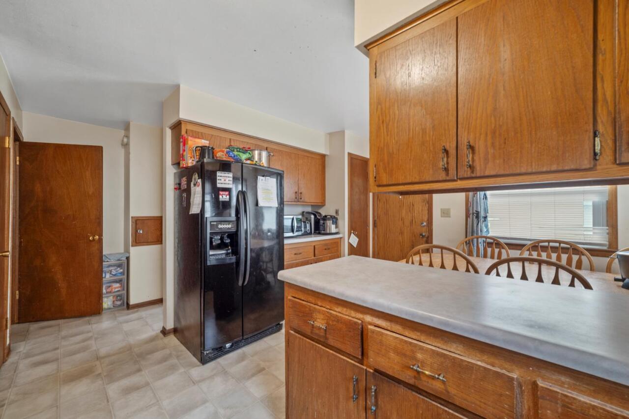 10939 W Langlade St Unit: 10941
