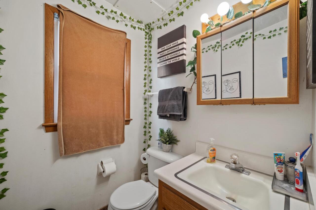 10939 W Langlade St Unit: 10941