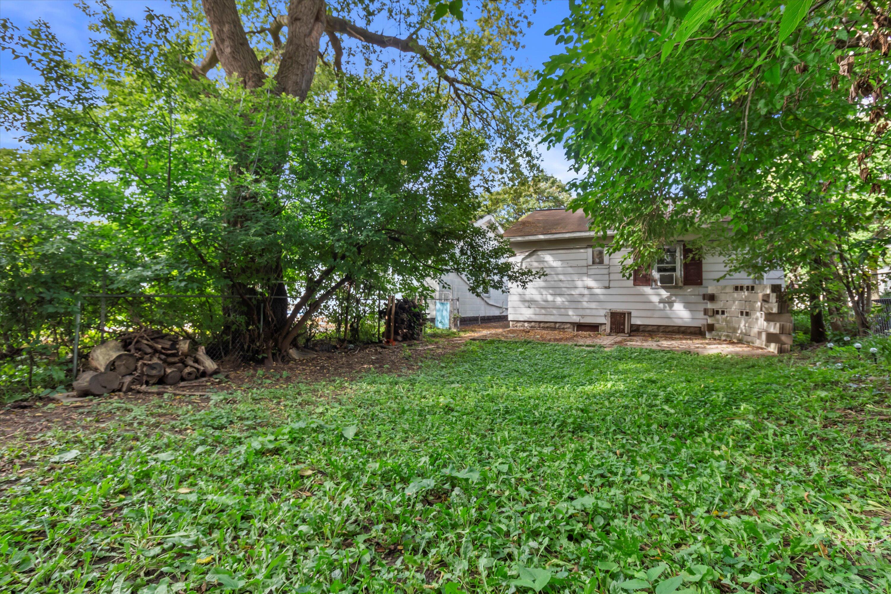 200 N 63rd St