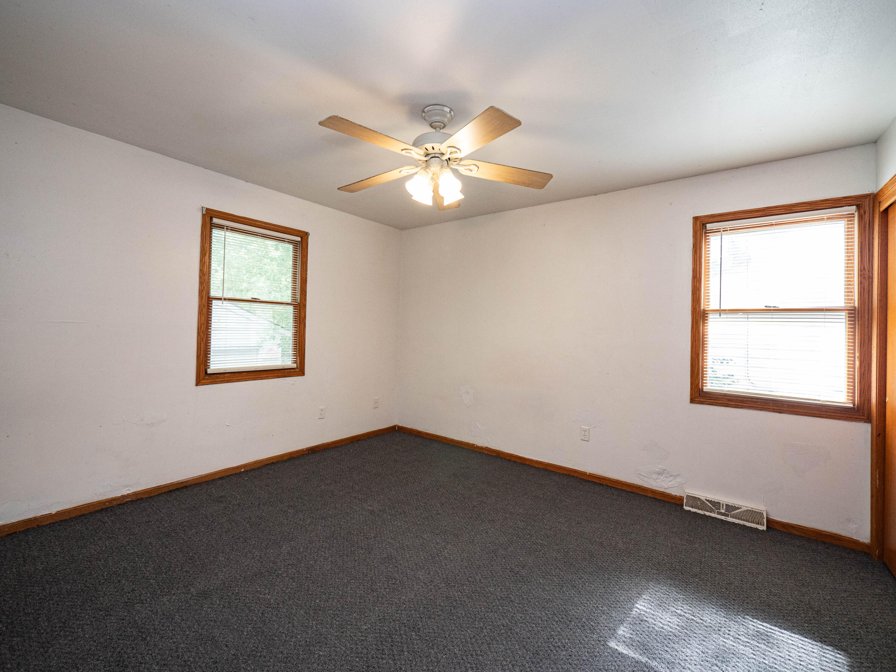 1112 S 63rd St Unit: 1114