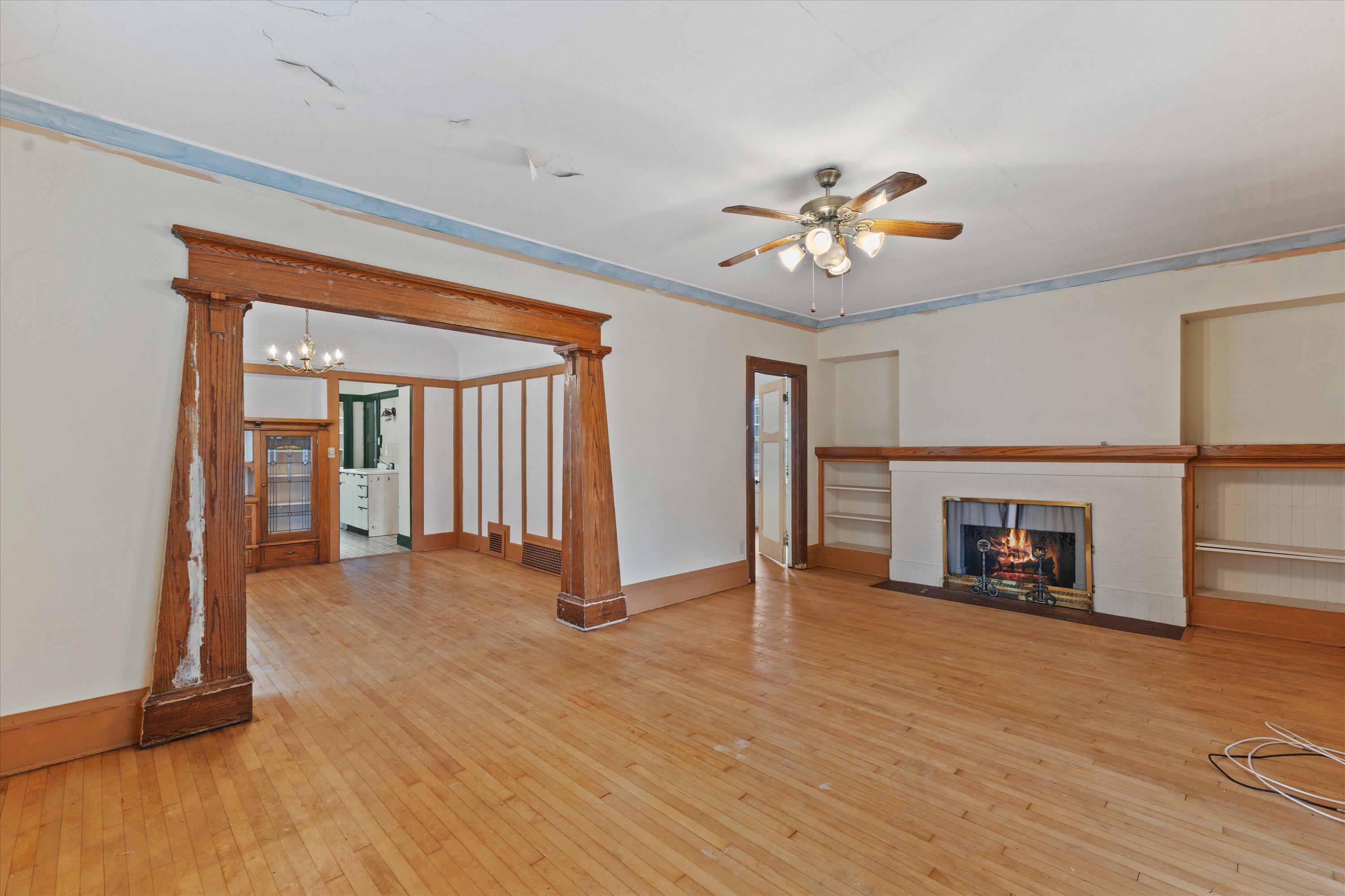 1607 N 52nd St Unit: 1609