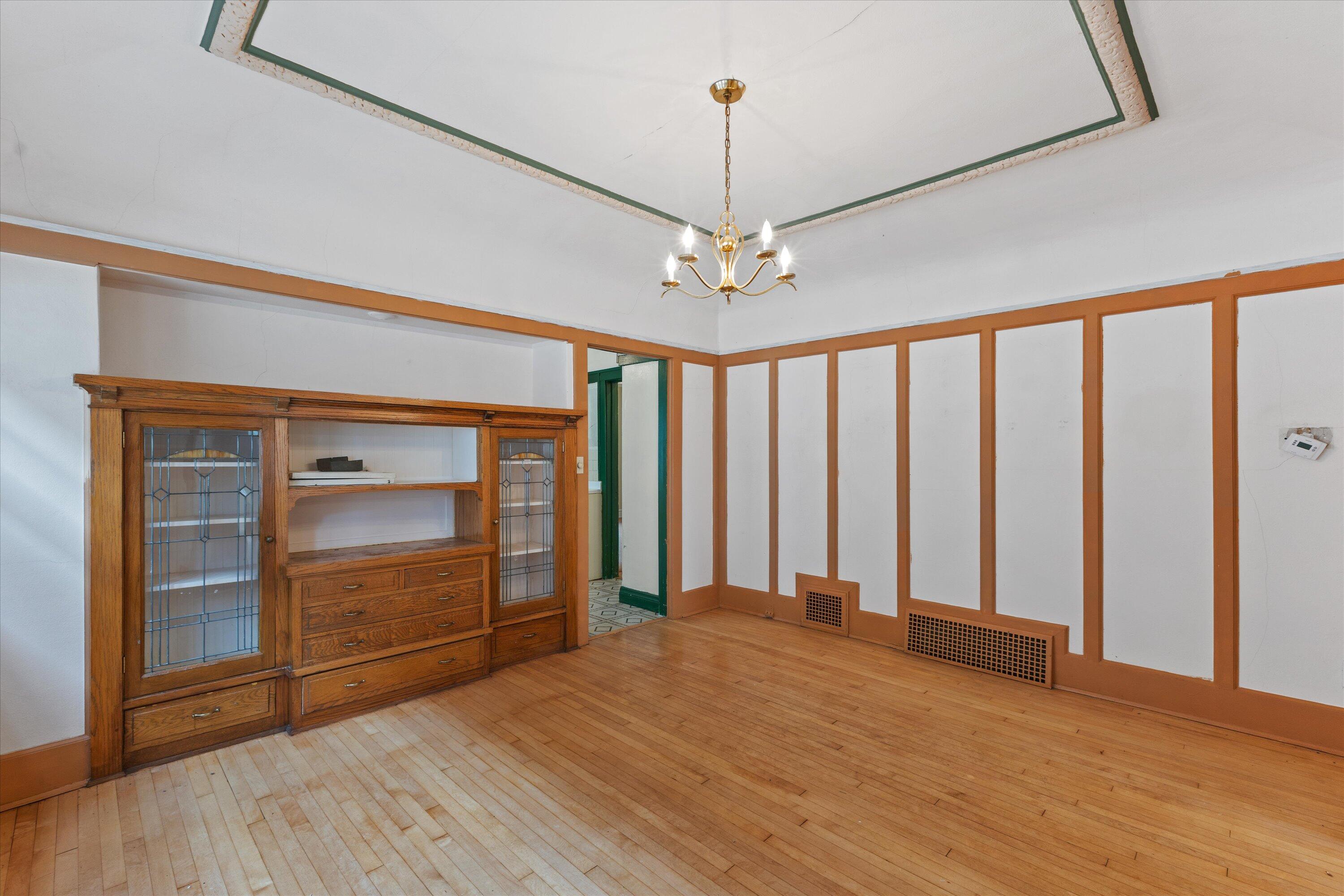 1607 N 52nd St Unit: 1609