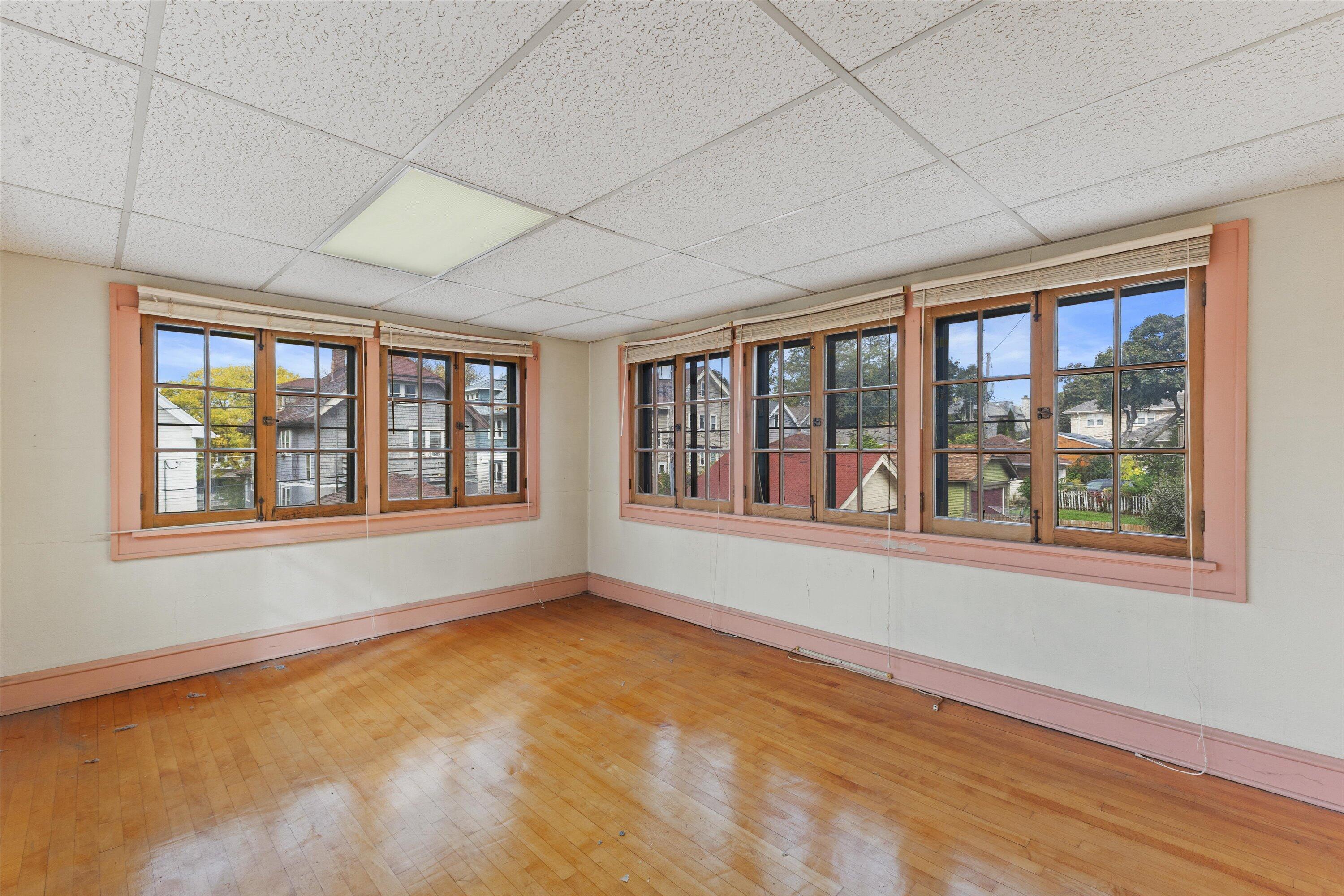 1607 N 52nd St Unit: 1609