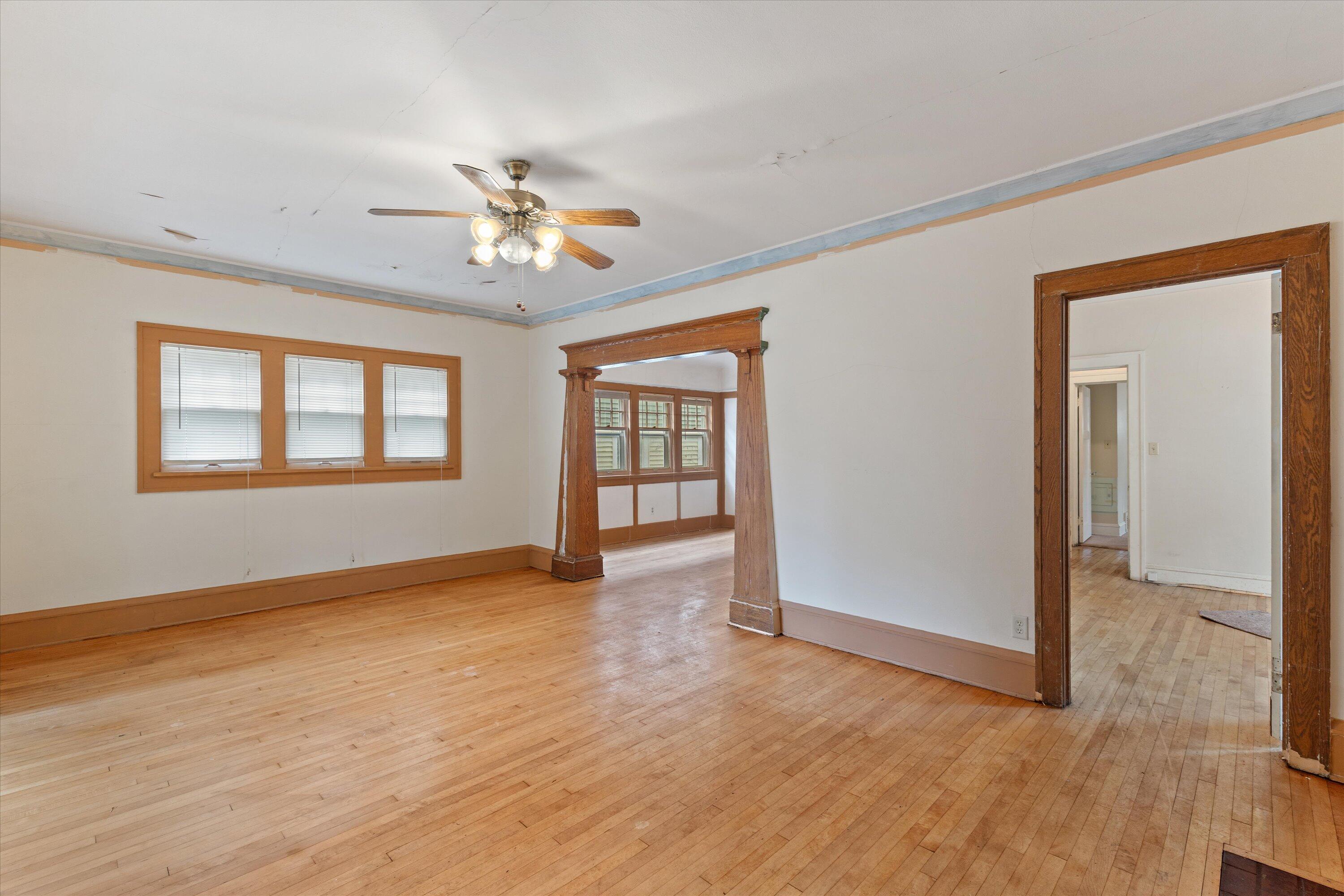 1607 N 52nd St Unit: 1609