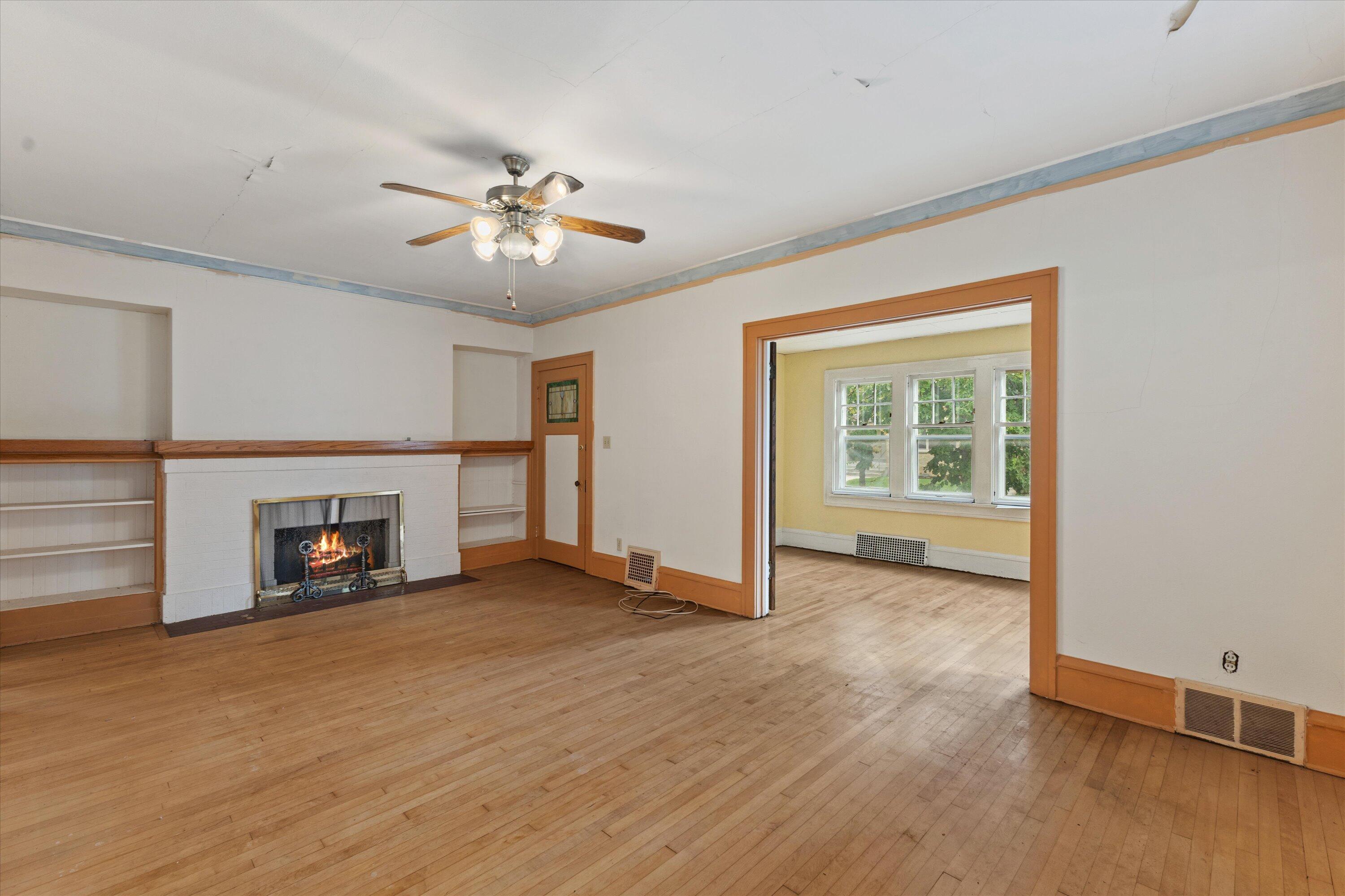 1607 N 52nd St Unit: 1609