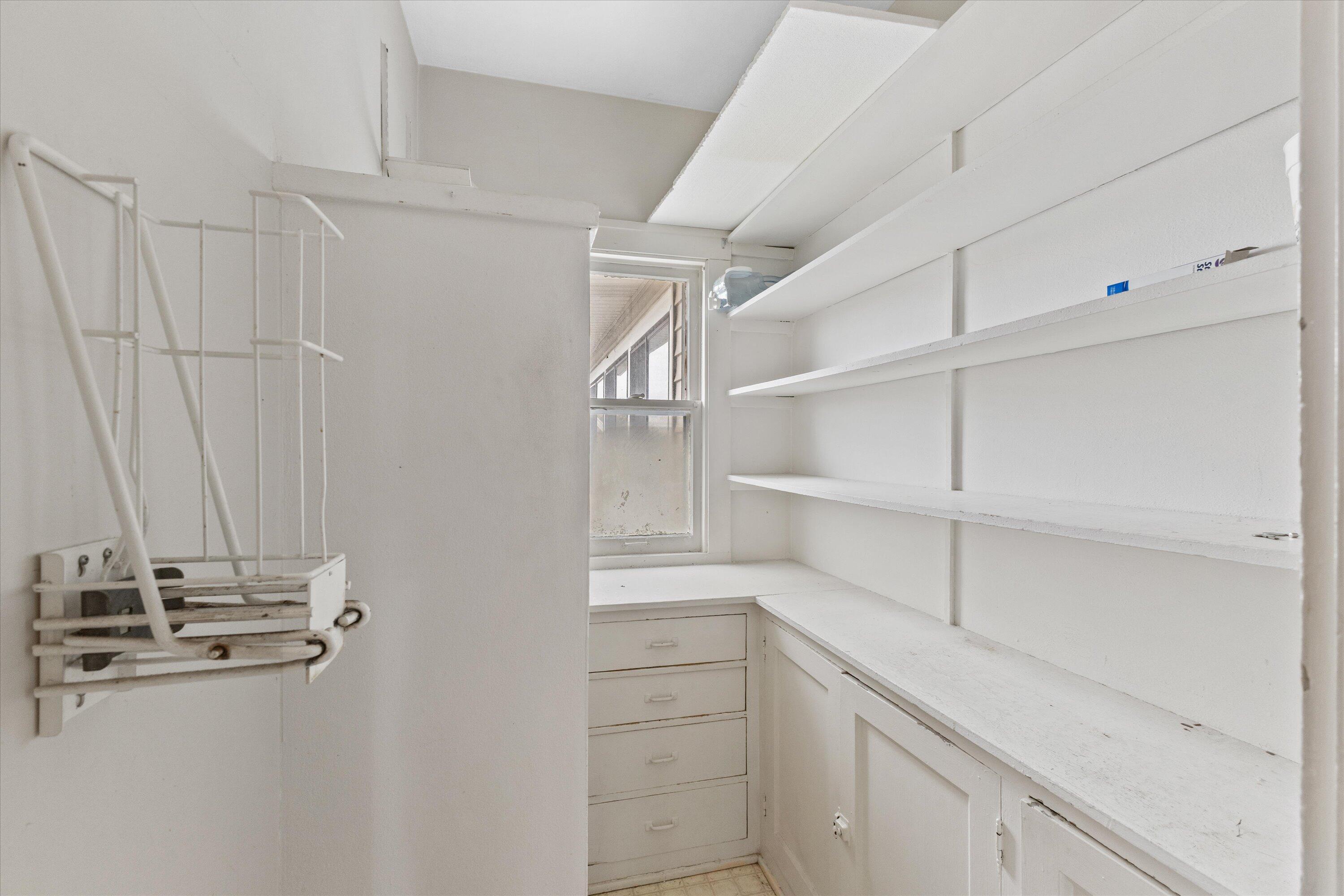 1607 N 52nd St Unit: 1609