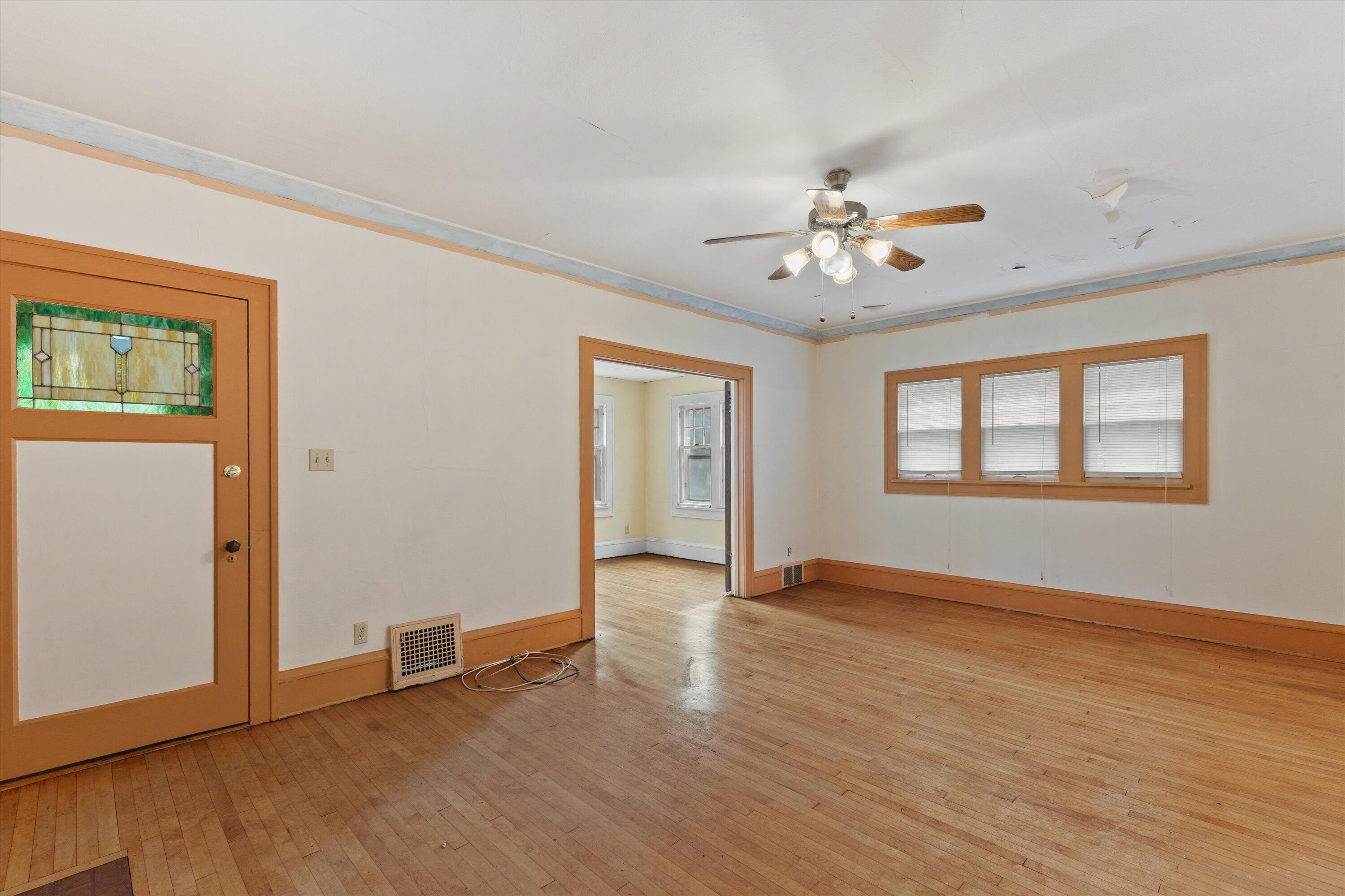 1607 N 52nd St Unit: 1609