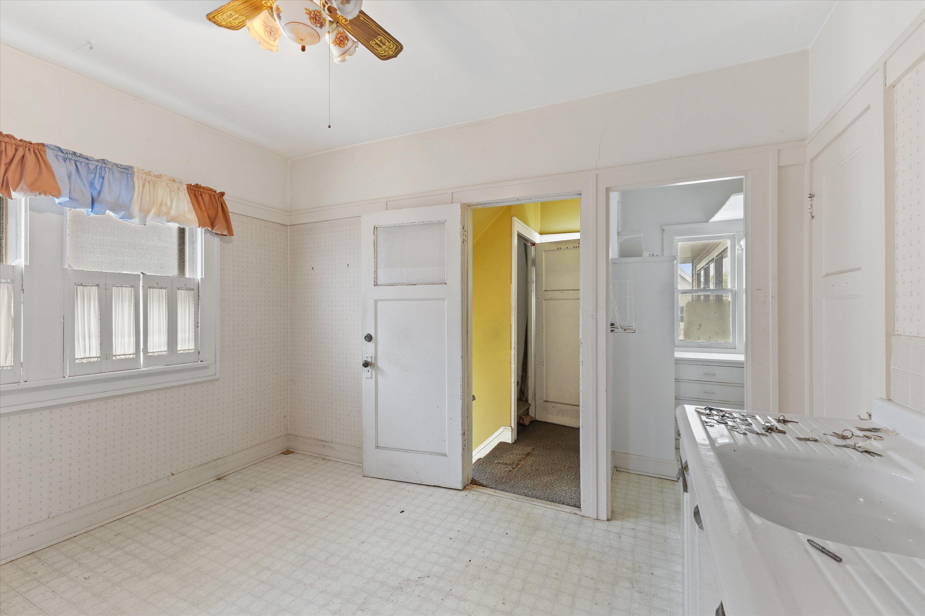 1607 N 52nd St Unit: 1609
