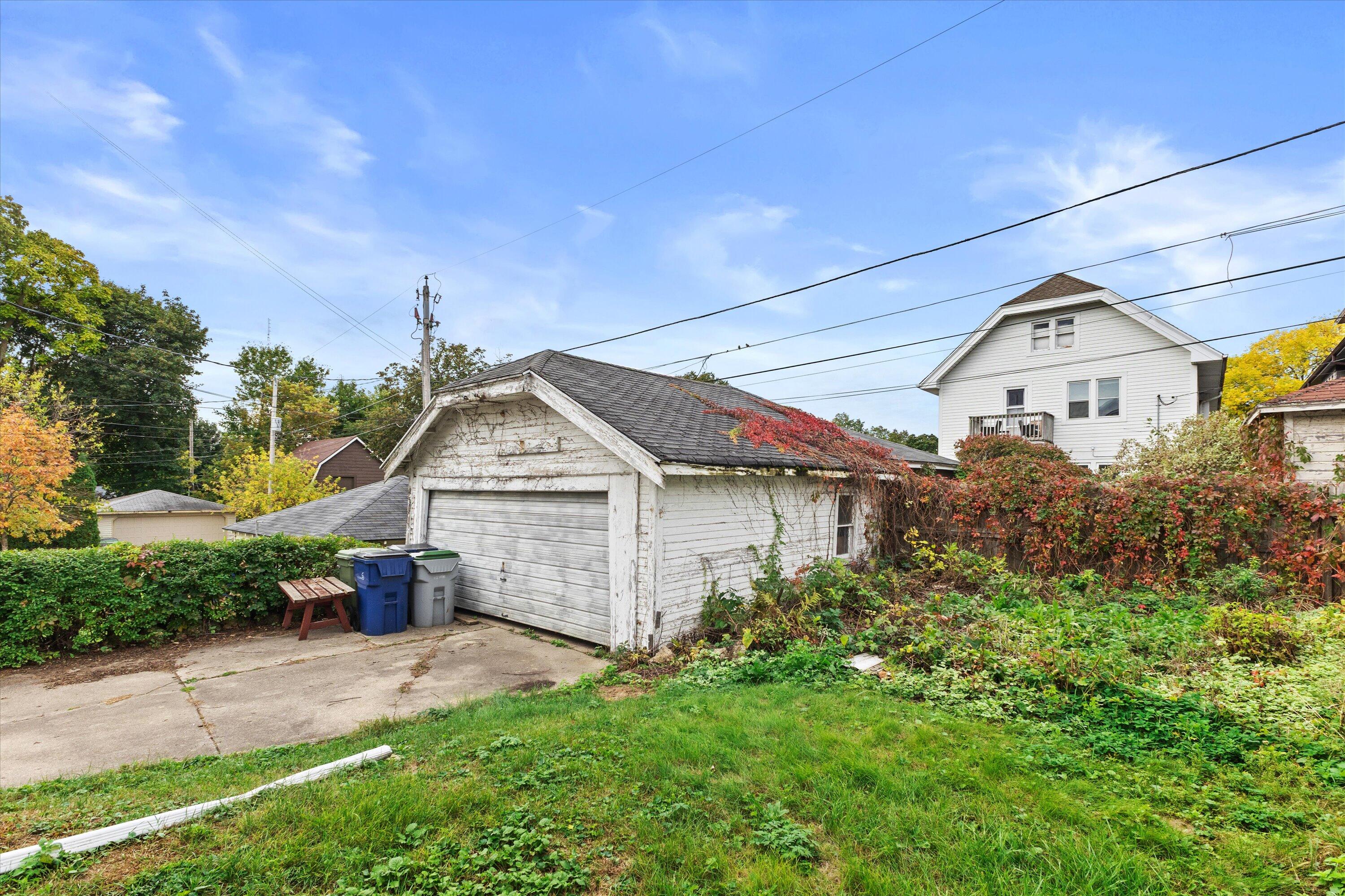 1607 N 52nd St Unit: 1609