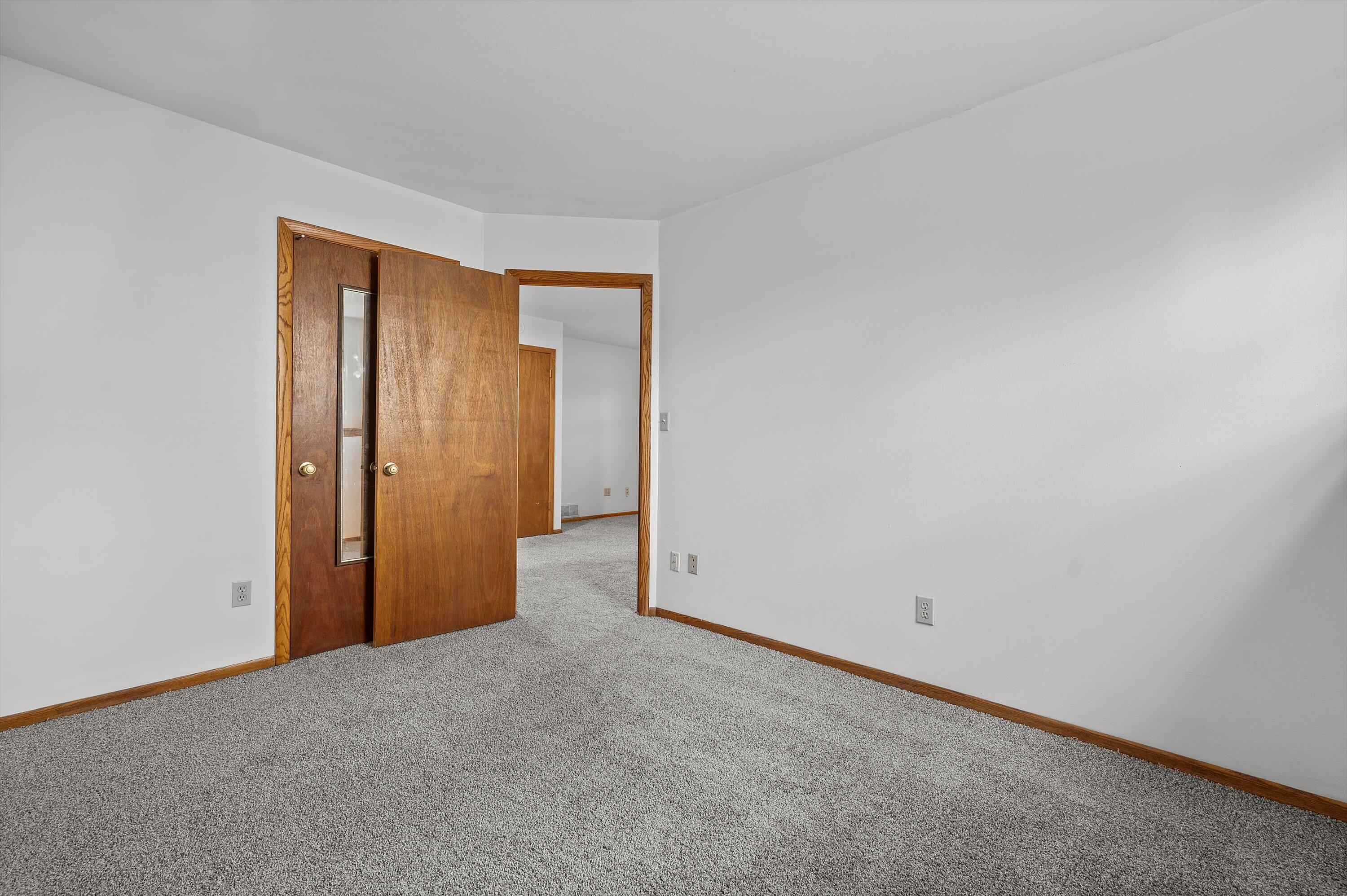 2127 Bonnie Ln