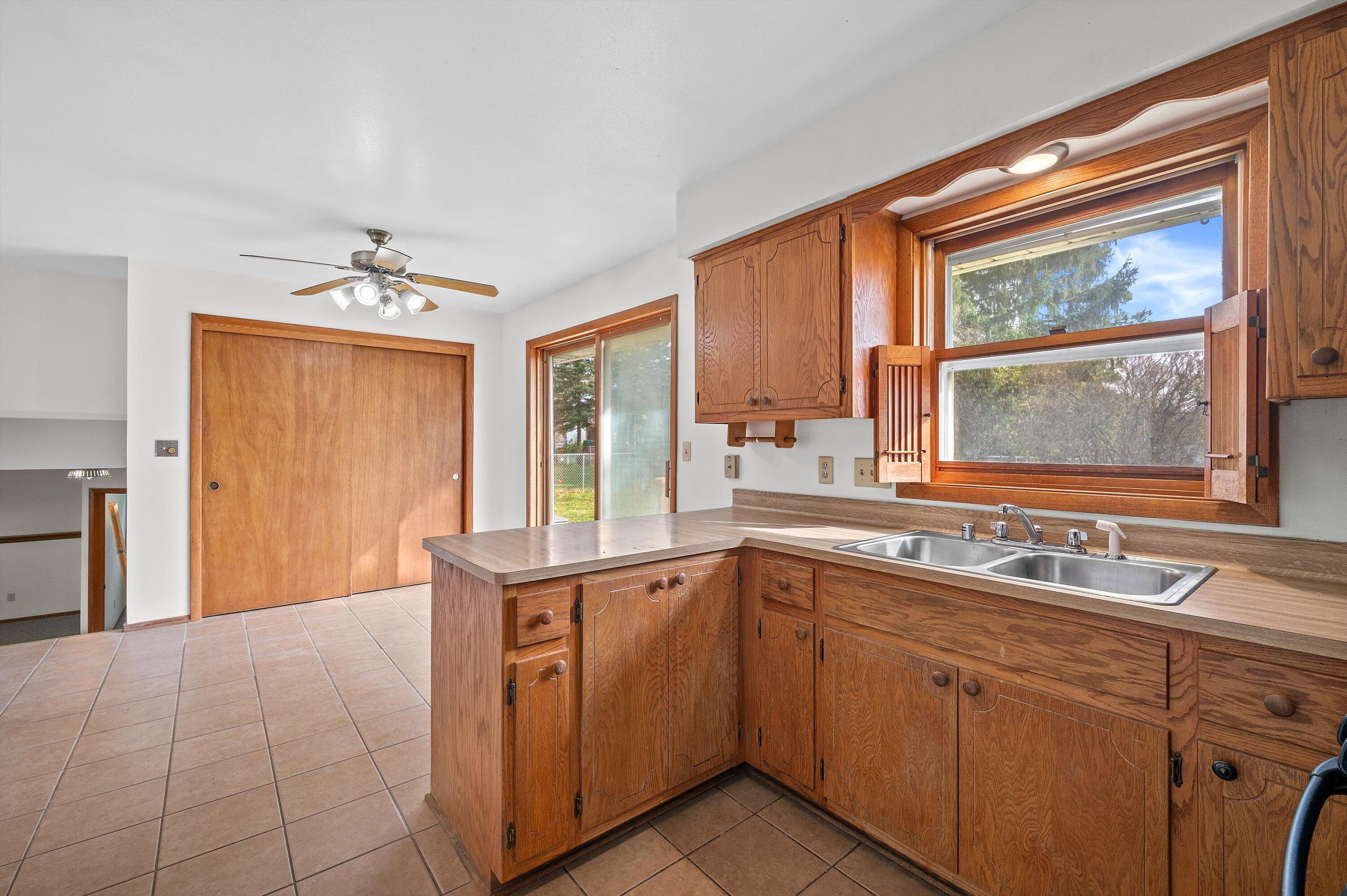 2127 Bonnie Ln