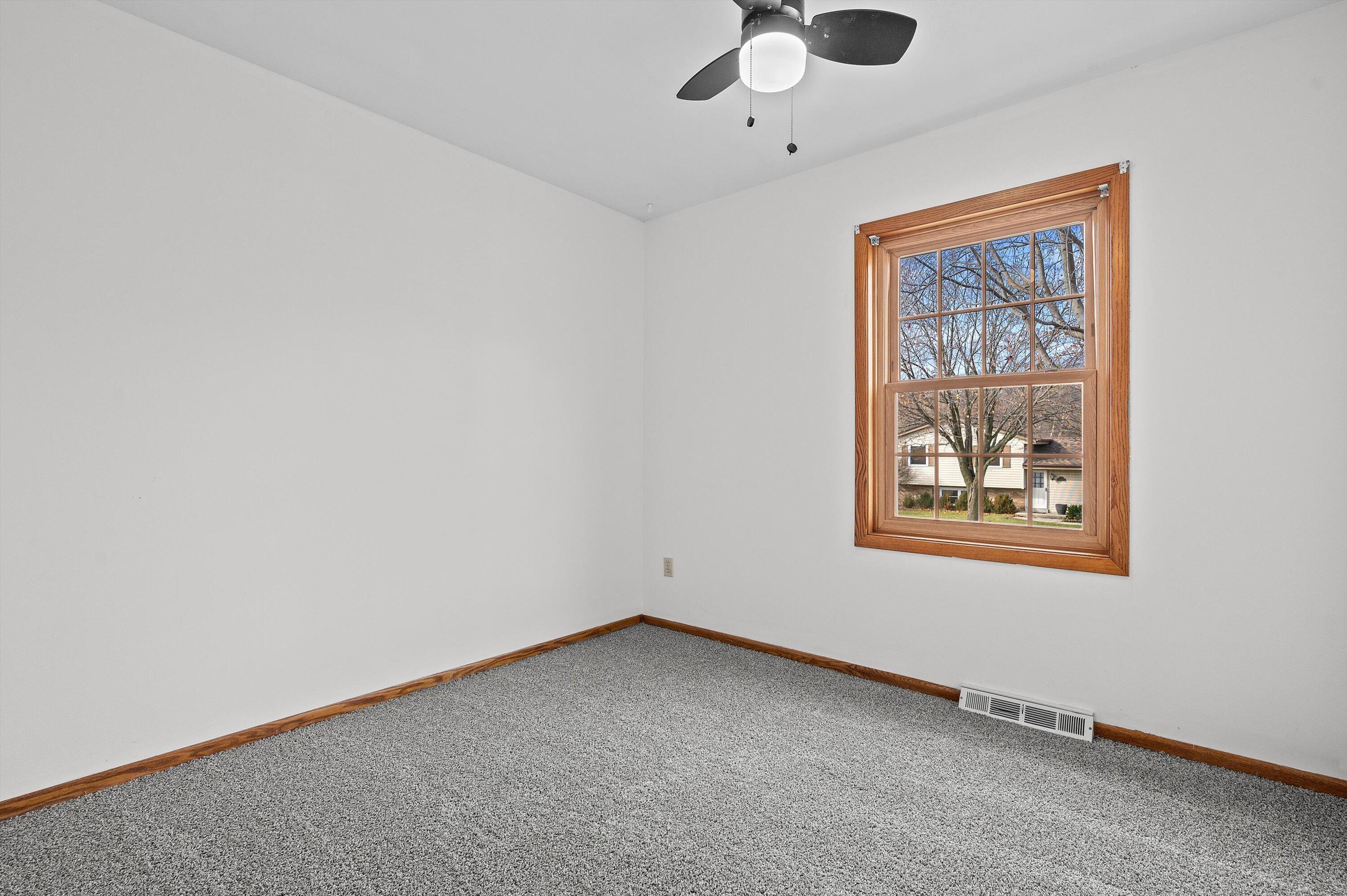 2127 Bonnie Ln