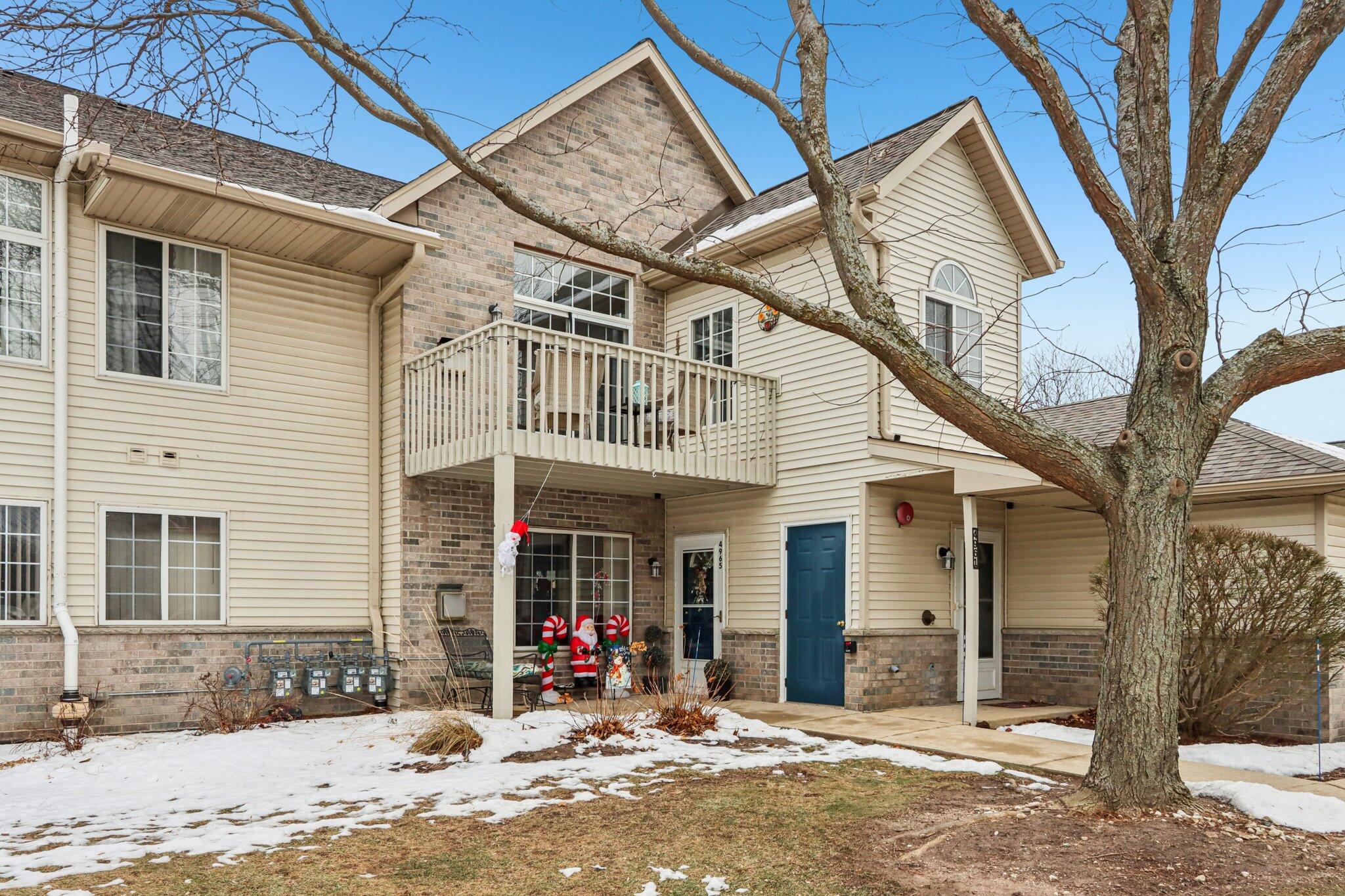 4961 W Maple Leaf Cir