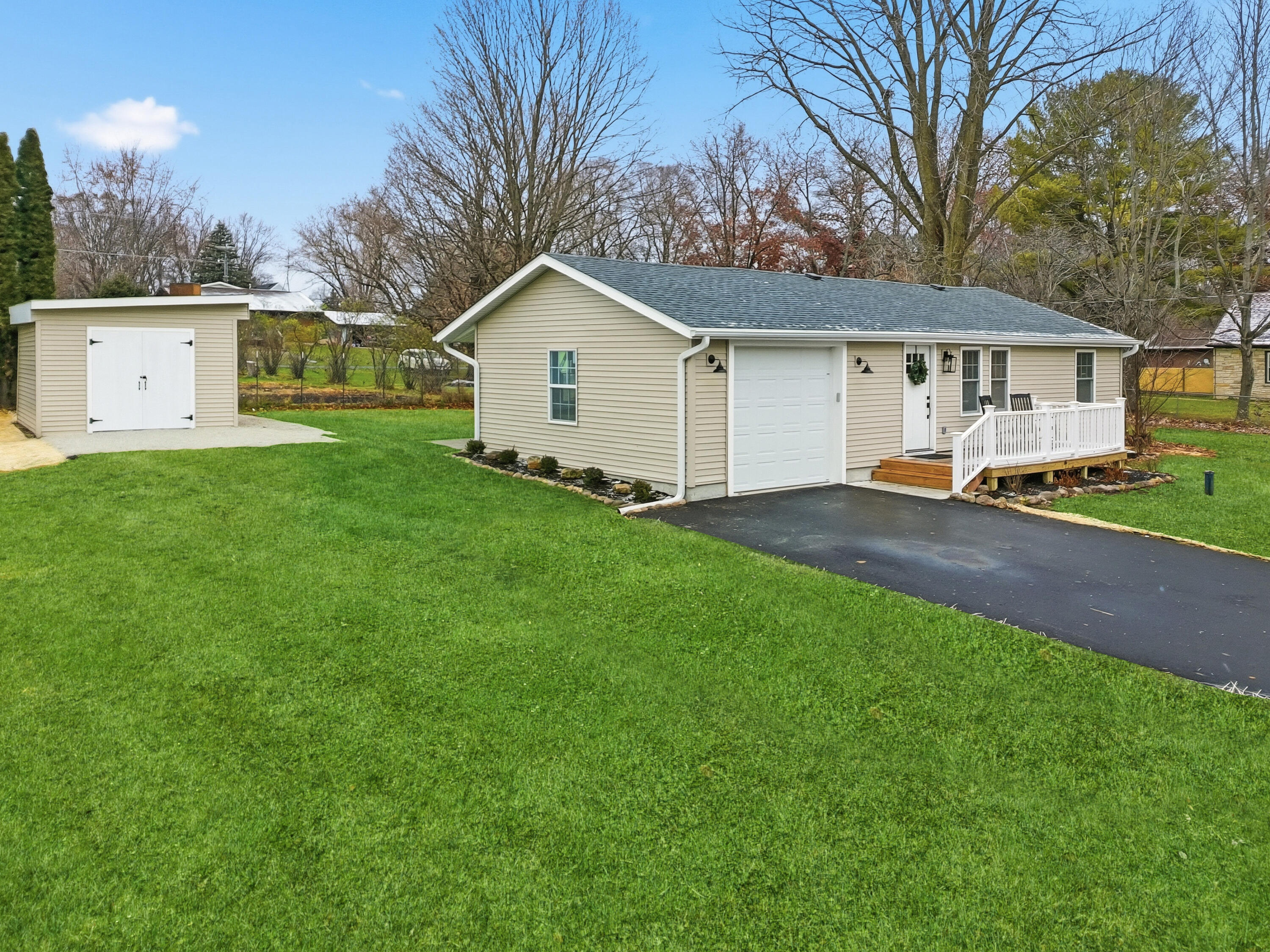 N6583 Daffodil Rd