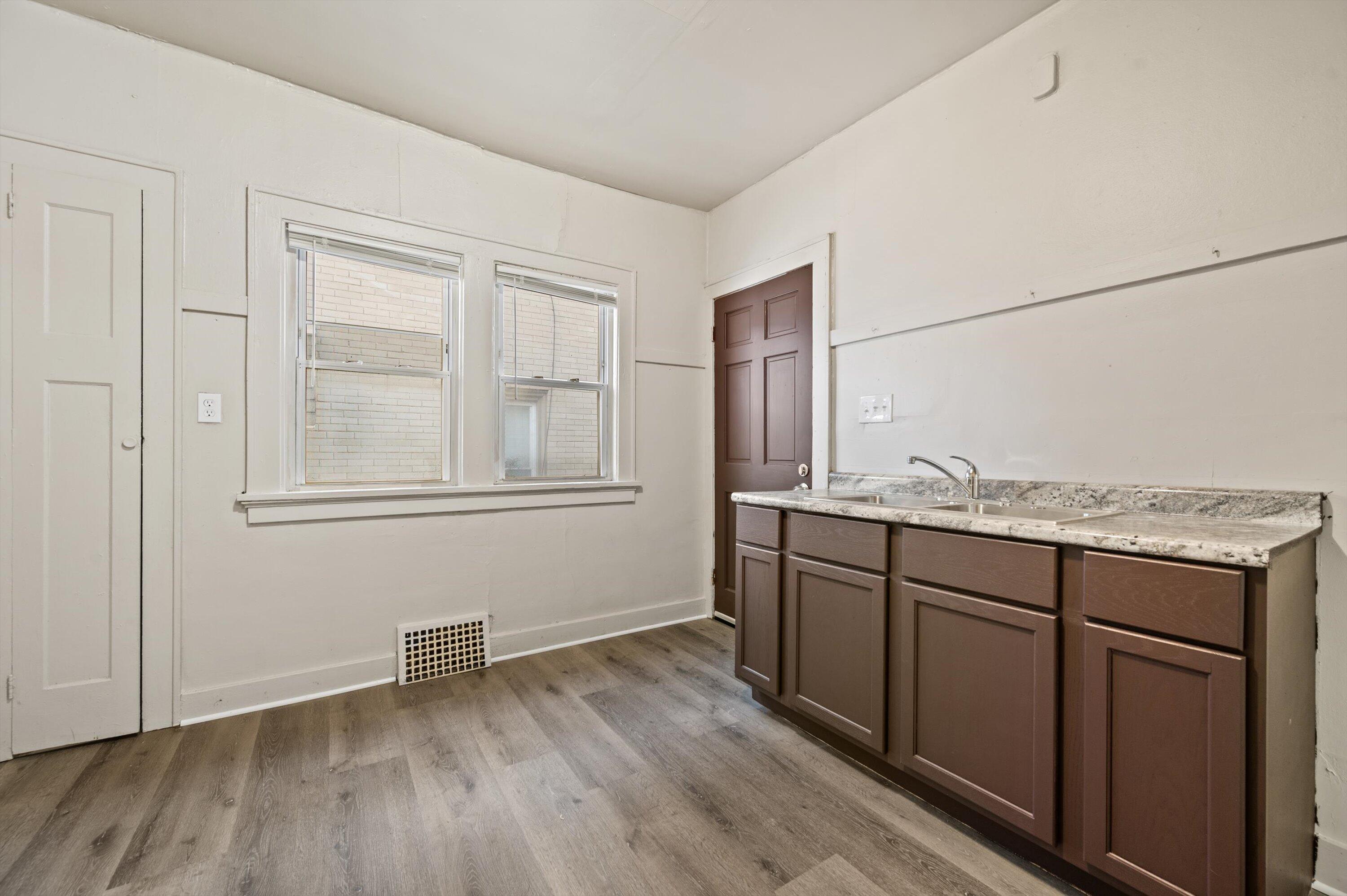 2724 N Palmer St Unit: 2724A