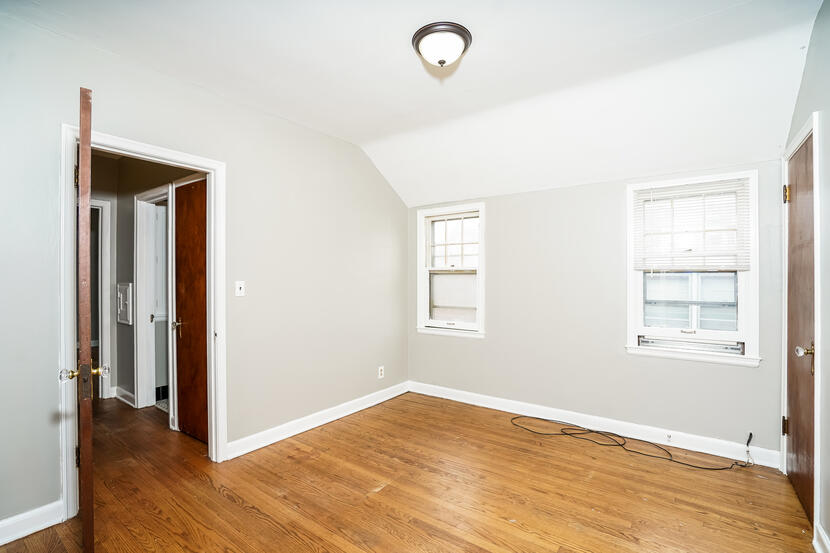 3013 N 60th St Unit: 3015